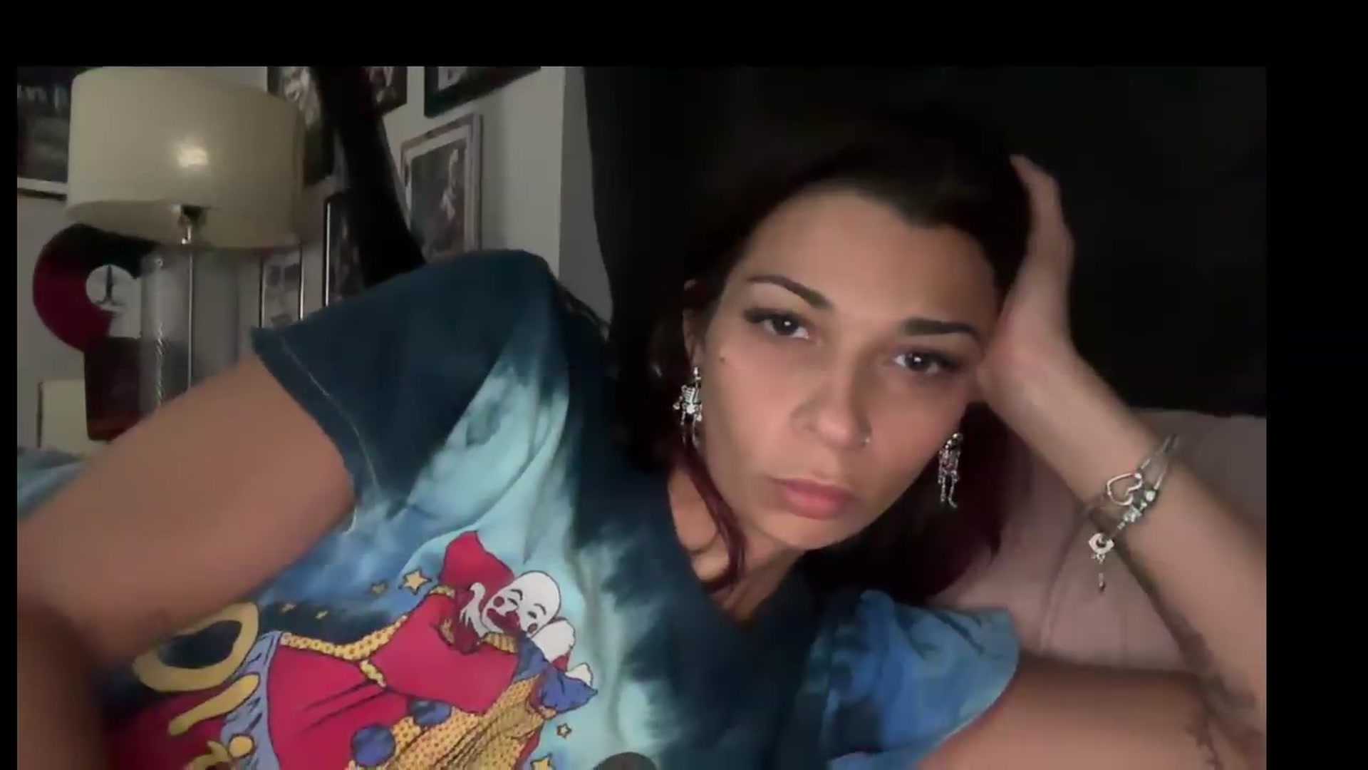 Gallery image thumbnail from Qu33nPrincess's myfreecams stream on, 08/25/2026, 24:27 image 2 of 20