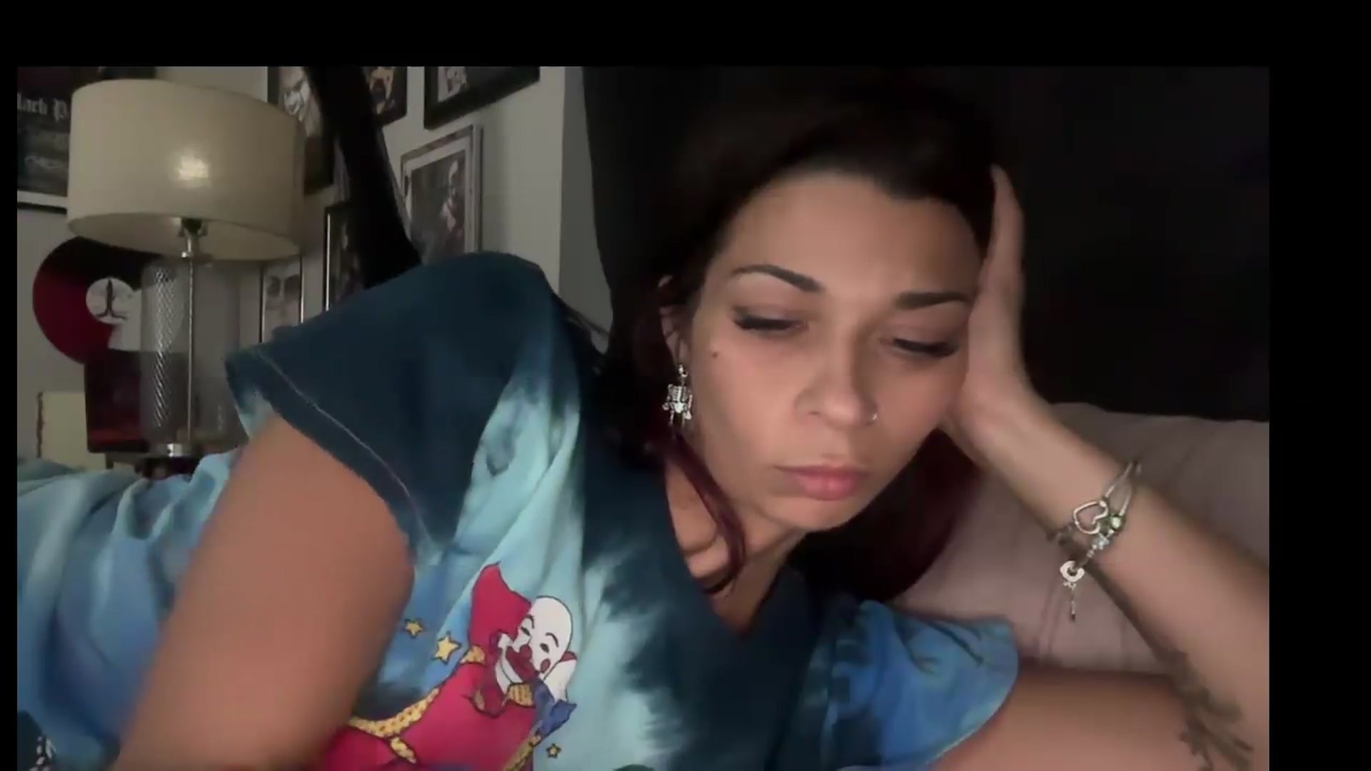 Gallery image thumbnail from Qu33nPrincess's myfreecams stream on, 08/25/2026, 24:27 image 4 of 20