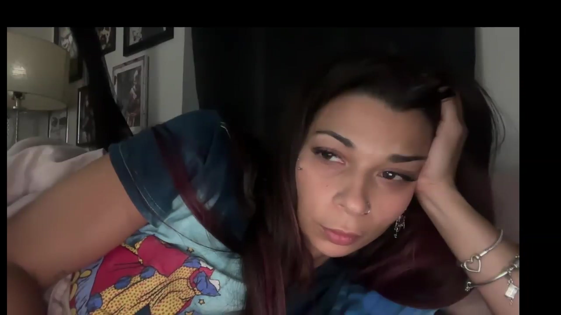 Gallery image thumbnail from Qu33nPrincess's myfreecams stream on, 08/25/2026, 24:27 image 11 of 20