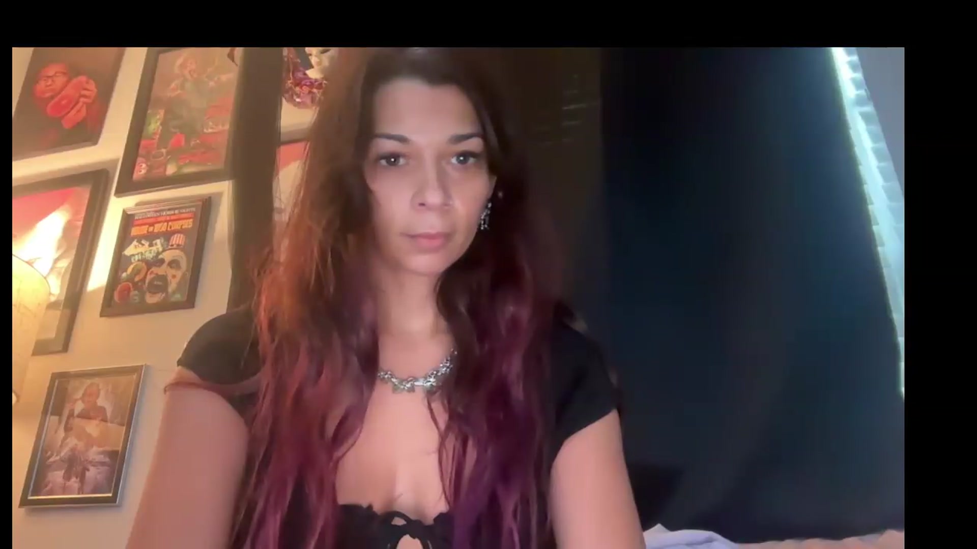 Gallery image thumbnail from Qu33nPrincess's myfreecams stream on, 08/26/2026, 21:40 image 2 of 20