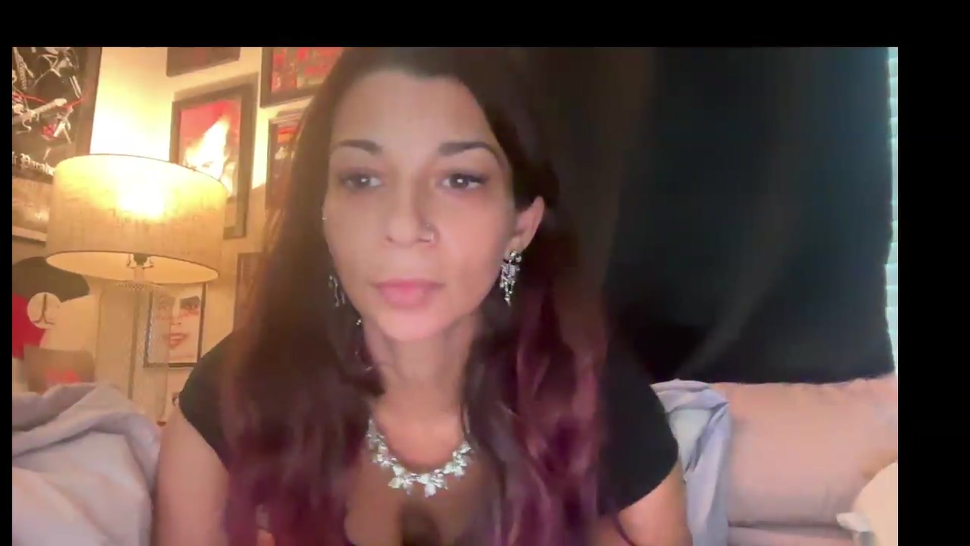Gallery image thumbnail from Qu33nPrincess's myfreecams stream on, 08/26/2026, 21:40 image 3 of 20