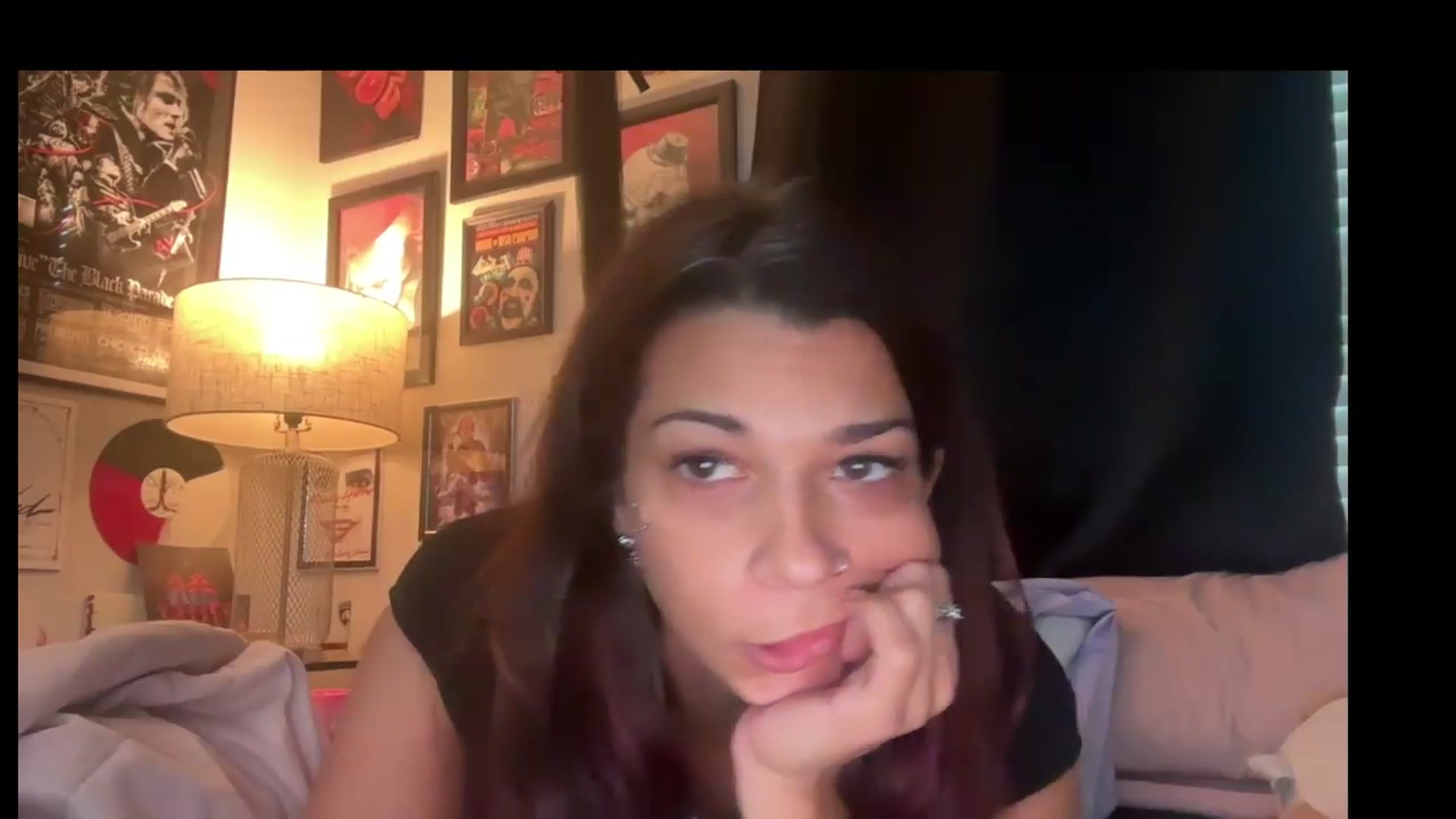 Gallery image thumbnail from Qu33nPrincess's myfreecams stream on, 08/26/2026, 21:40 image 10 of 20
