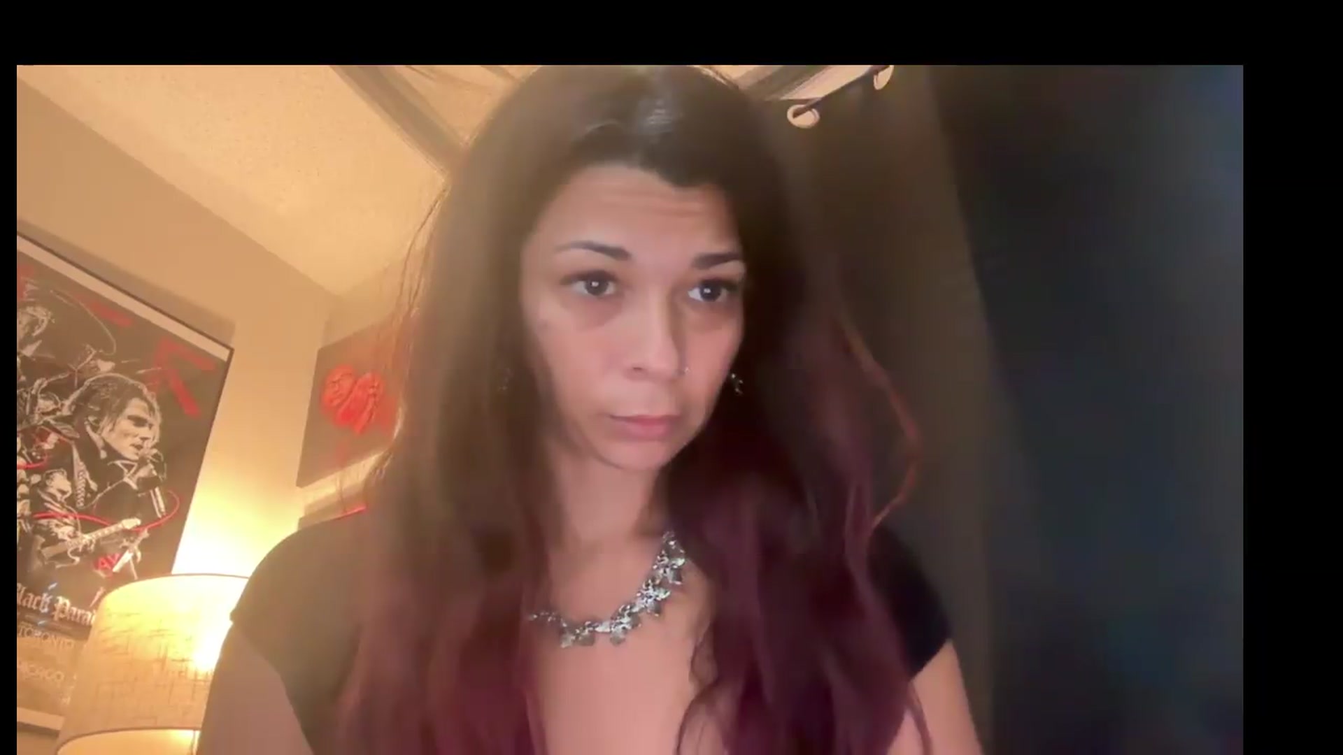 Gallery image thumbnail from Qu33nPrincess's myfreecams stream on, 08/26/2026, 21:40 image 20 of 20