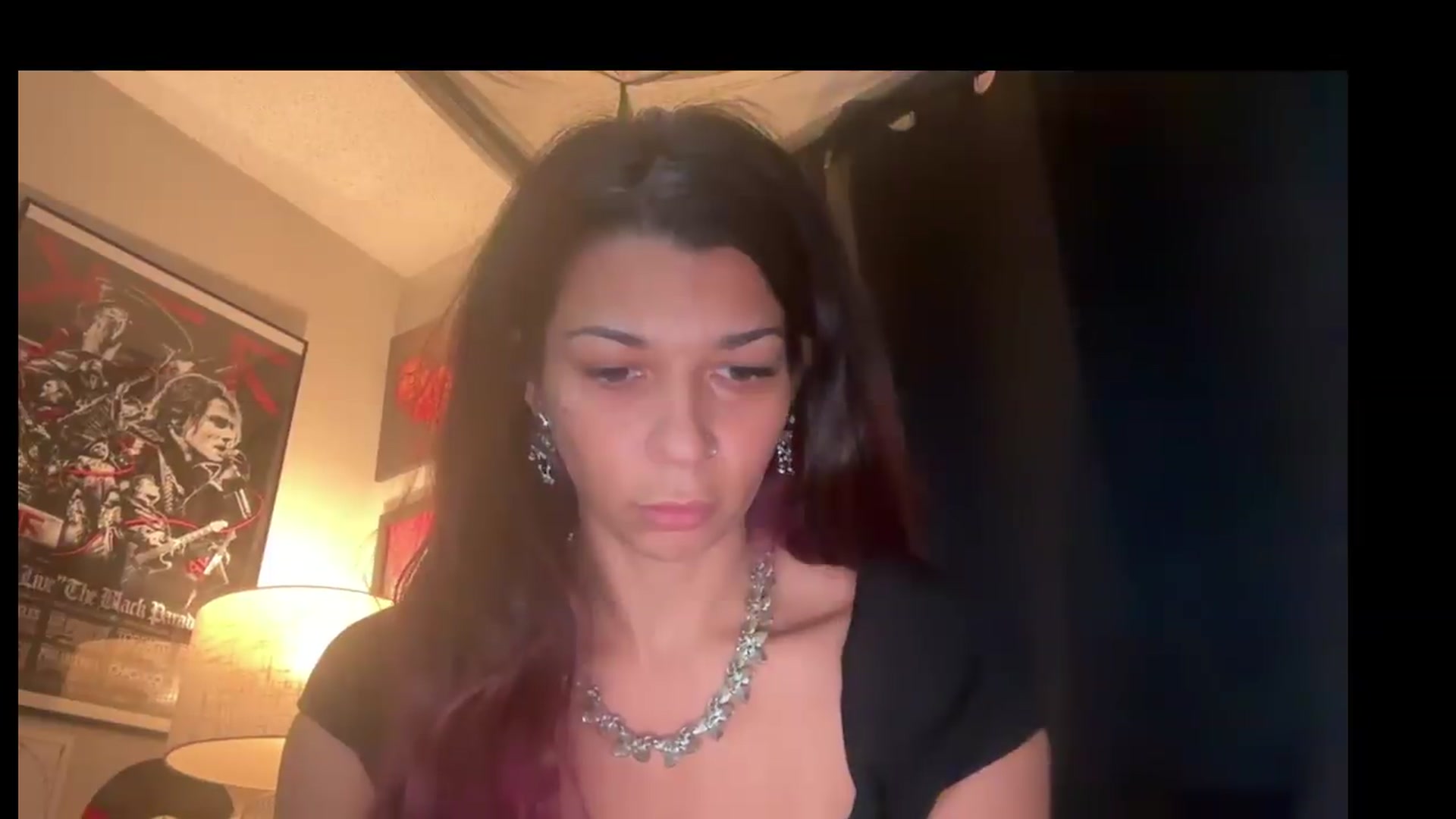 Gallery image thumbnail from Qu33nPrincess's myfreecams stream on, 08/26/2026, 23:31 image 4 of 20