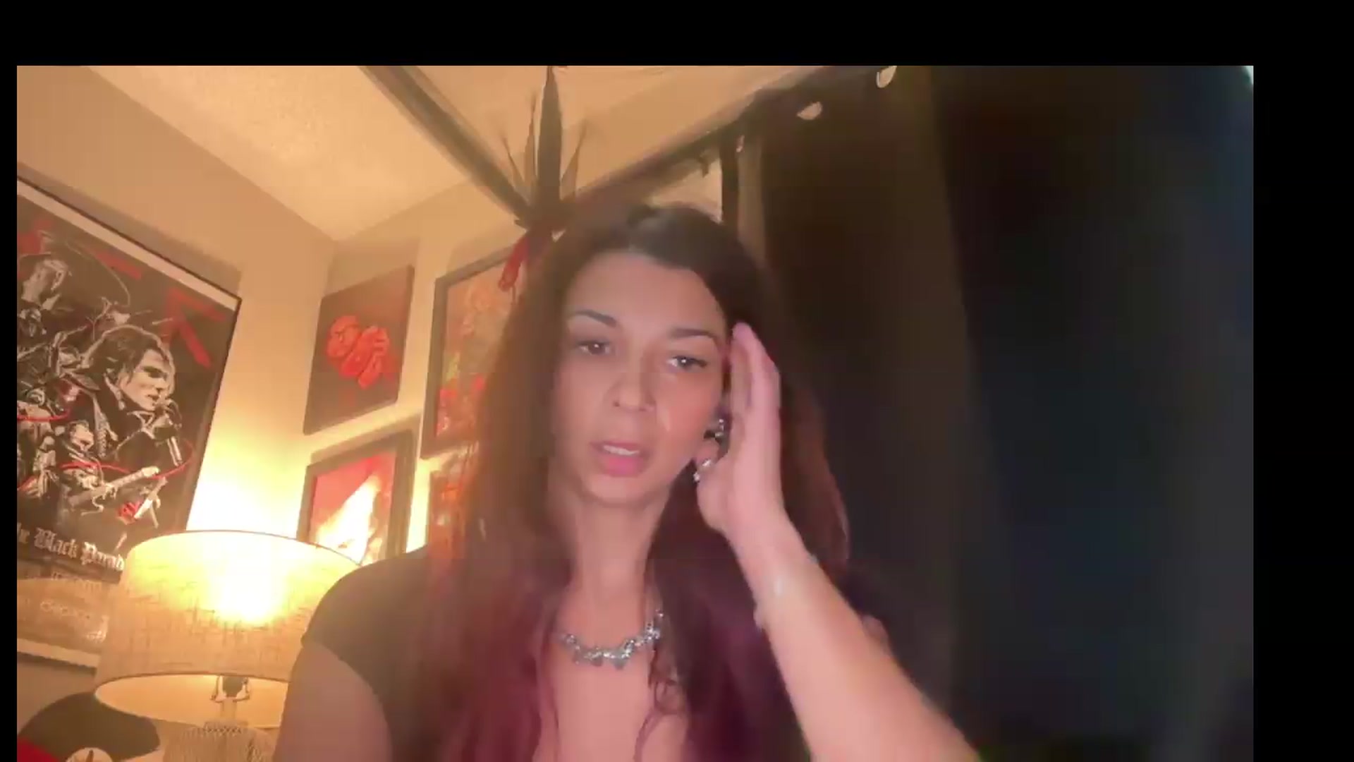 Gallery image thumbnail from Qu33nPrincess's myfreecams stream on, 08/26/2026, 23:31 image 6 of 20