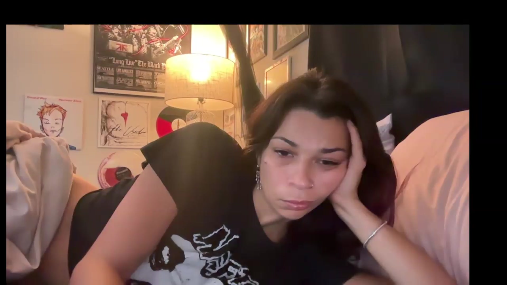 Gallery image thumbnail from Qu33nPrincess's myfreecams stream on, 08/27/2026, 10:13 image 7 of 20