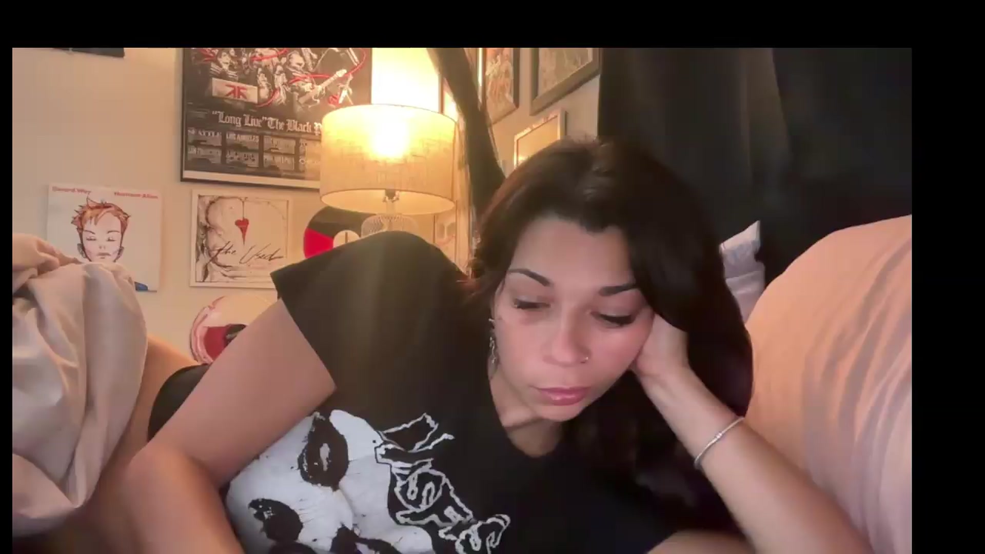 Gallery image thumbnail from Qu33nPrincess's myfreecams stream on, 08/27/2026, 10:13 image 3 of 20