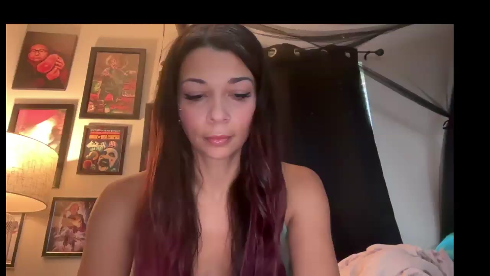 Gallery image thumbnail from Qu33nPrincess's myfreecams stream on, 08/27/2026, 15:23 image 8 of 20