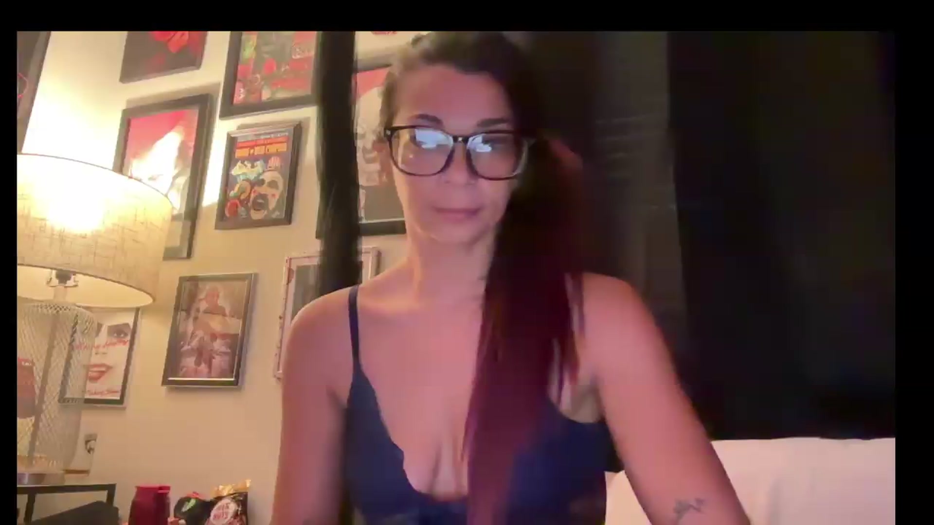 Gallery image thumbnail from Qu33nPrincess's myfreecams stream on, 08/29/2026, 14:38 image 9 of 20