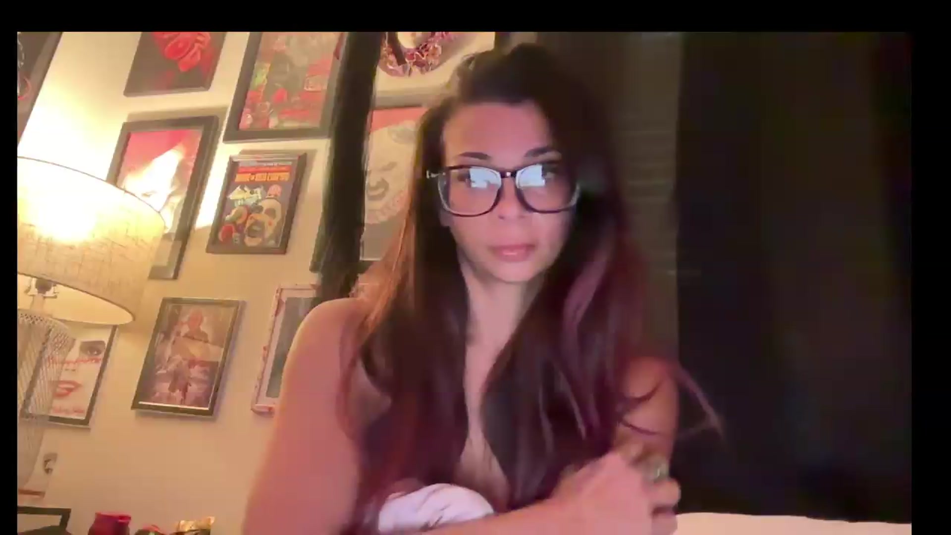Gallery image thumbnail from Qu33nPrincess's myfreecams stream on, 08/29/2026, 14:38 image 16 of 20