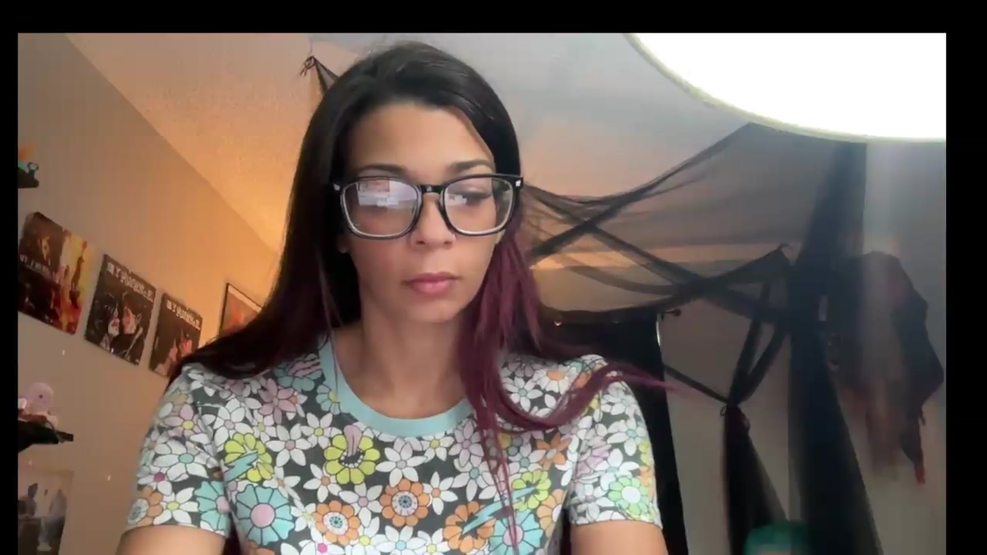 Gallery image thumbnail from Qu33nPrincess's myfreecams stream on, 08/29/2026, 16:59 image 14 of 20