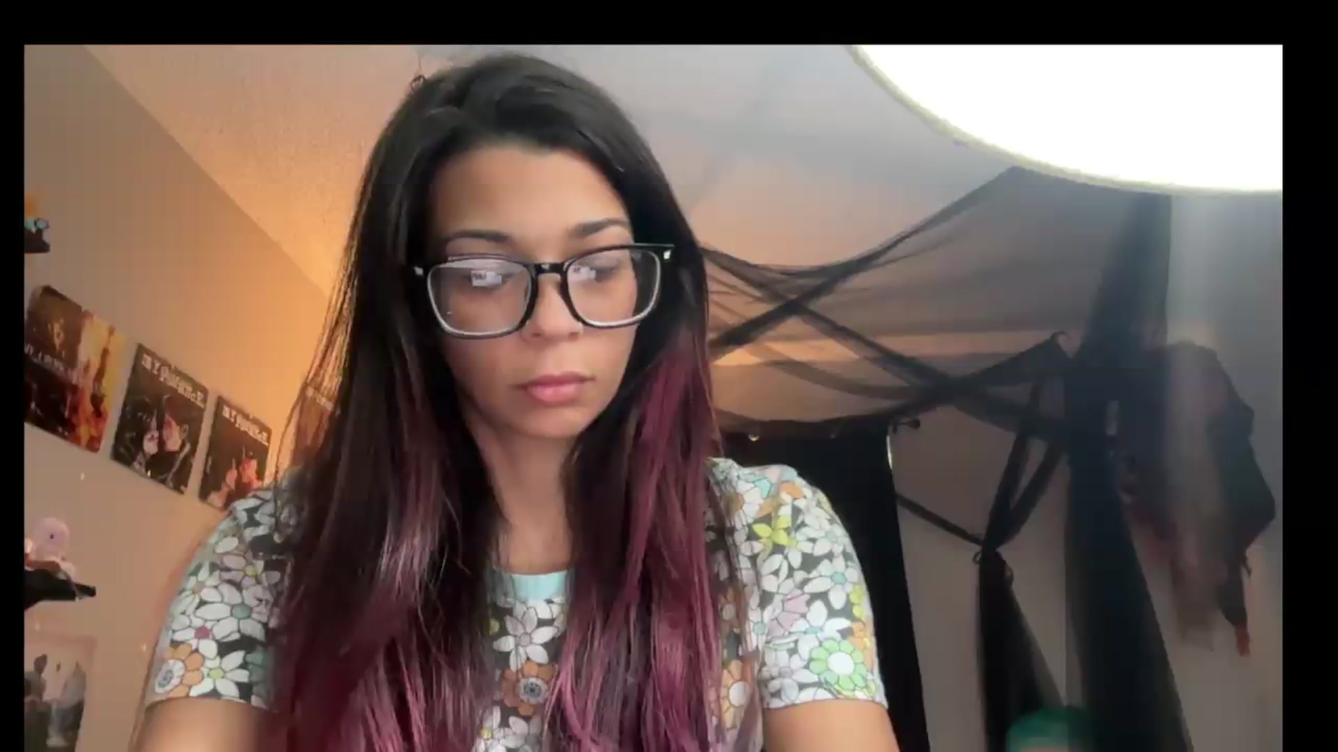 Gallery image thumbnail from Qu33nPrincess's myfreecams stream on, 08/29/2026, 16:59 image 16 of 20