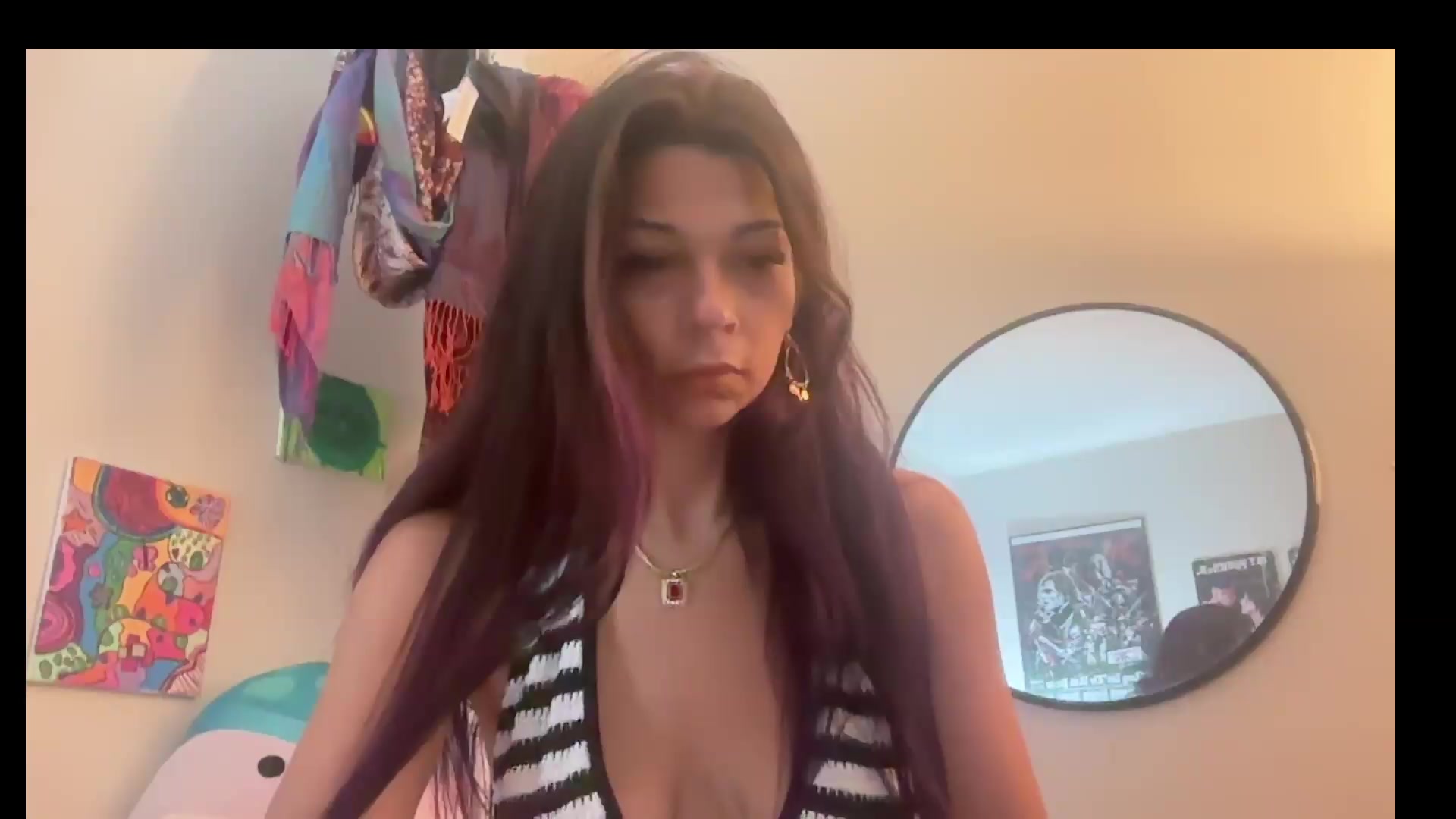 Gallery image thumbnail from Qu33nPrincess's myfreecams stream on, 09/11/2026, 01:24 image 12 of 20