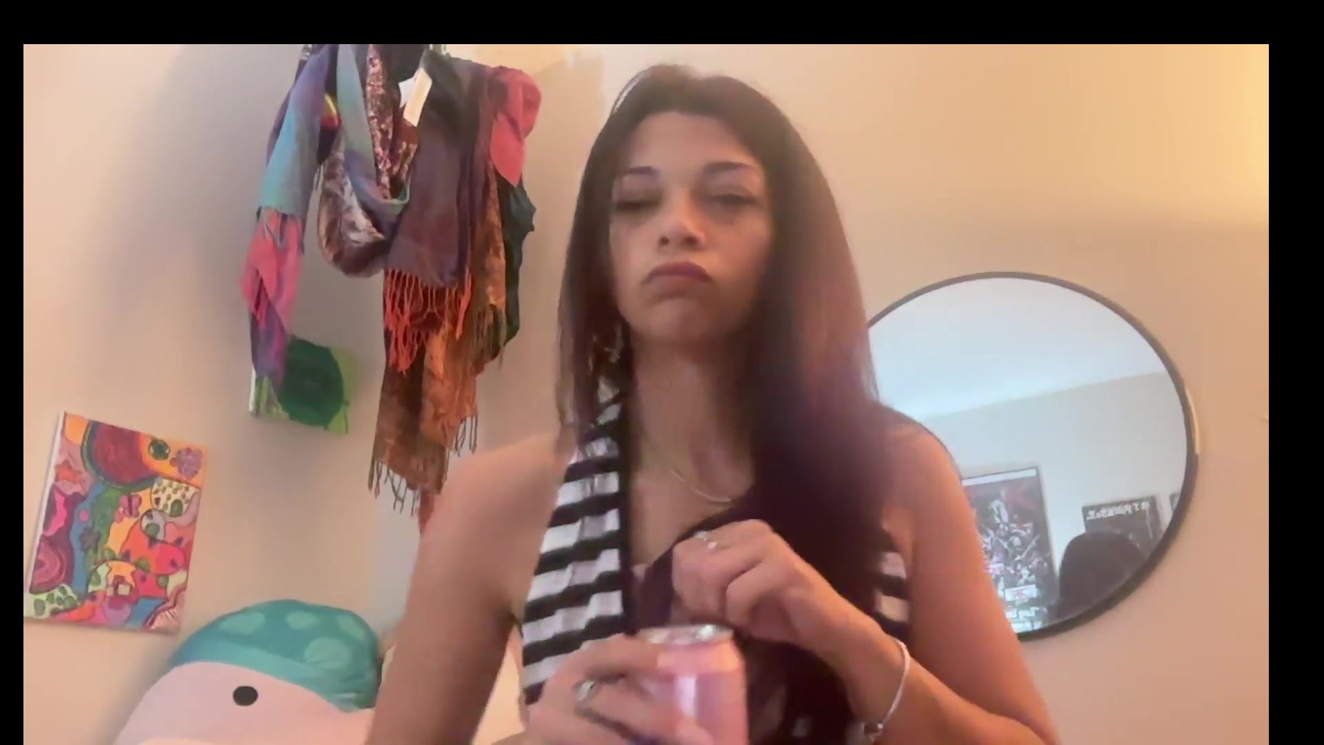 Gallery image thumbnail from Qu33nPrincess's myfreecams stream on, 09/11/2026, 01:24 image 14 of 20