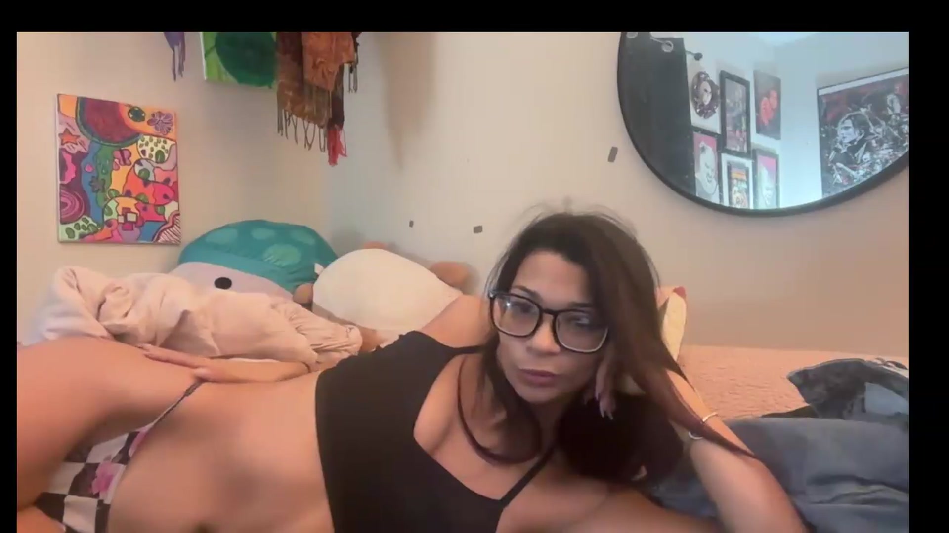 Gallery image thumbnail from Qu33nPrincess's myfreecams stream on, 09/12/2026, 09:38 image 7 of 20