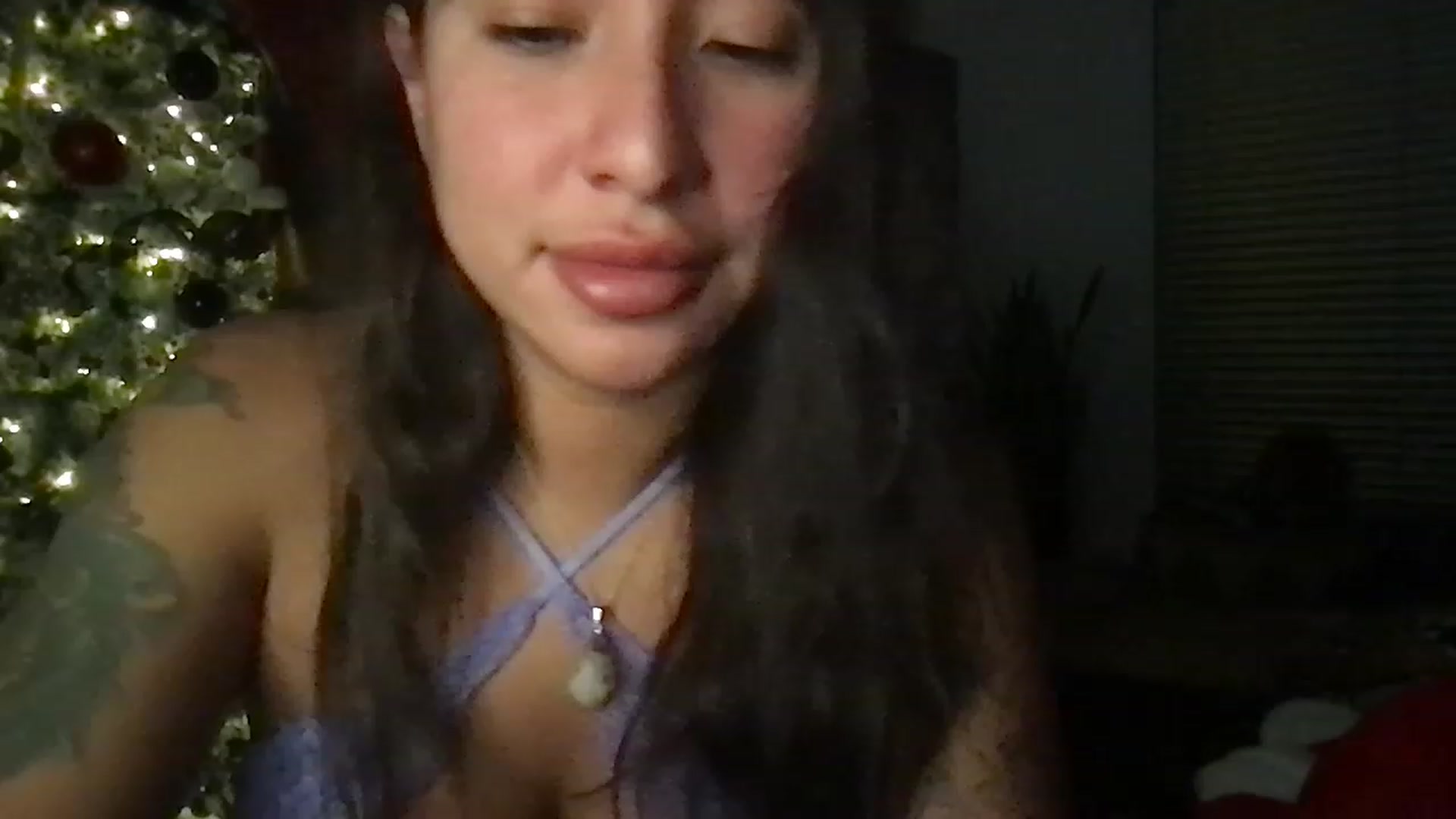 Gallery image thumbnail from QuantumRealm1's myfreecams stream on, 11/23/2022, 06:09 image 18 of 20