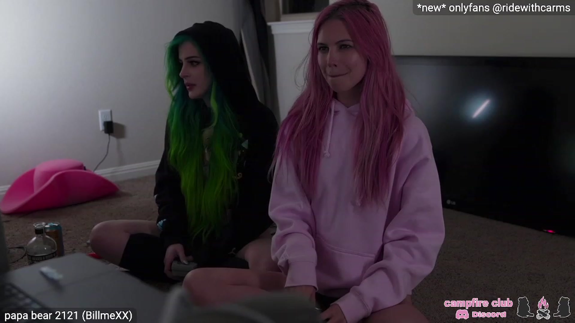 Gallery image thumbnail from Queef_Charles's myfreecams stream on, 04/21/2023, 08:30 image 3 of 20