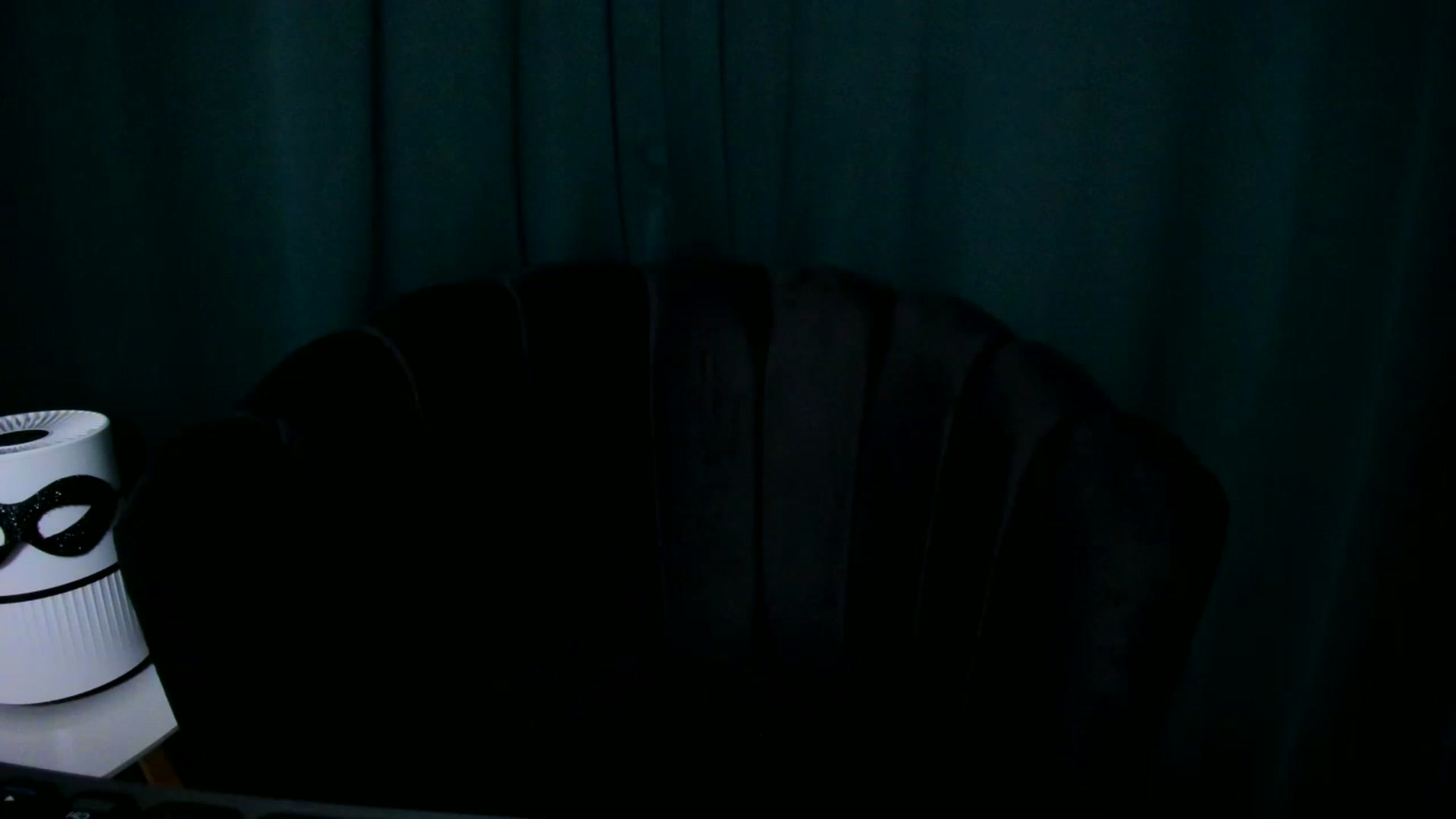 Gallery image thumbnail from QueenANNYA's myfreecams stream on, 04/01/2023, 15:20 image 10 of 20