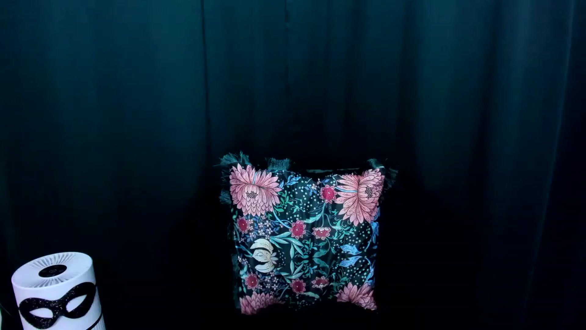 Gallery image thumbnail from QueenANNYA's myfreecams stream on, 04/03/2023, 15:53 image 1 of 20