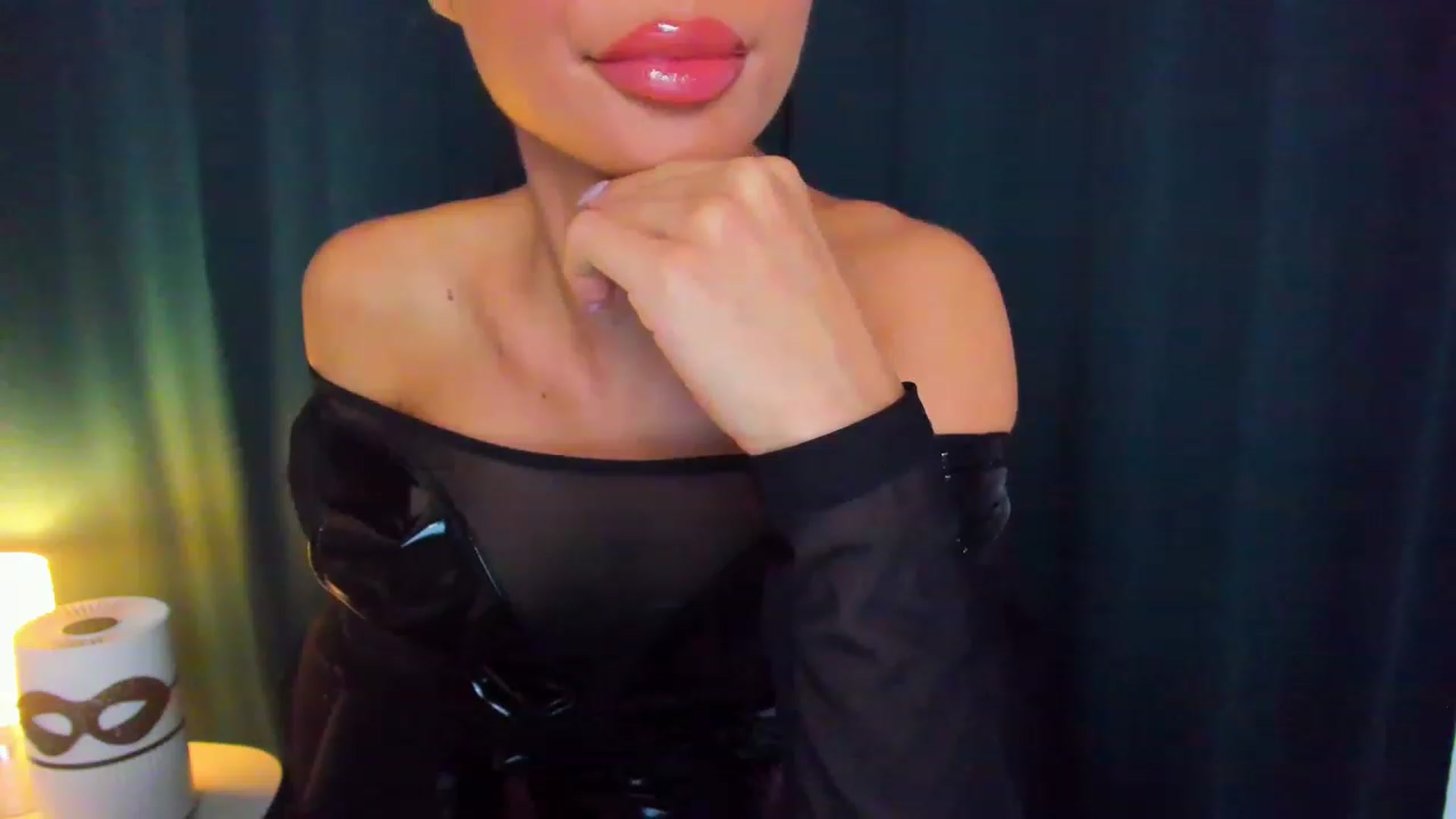 Gallery image thumbnail from QueenANNYA's myfreecams stream on, 04/08/2023, 17:31 image 10 of 20