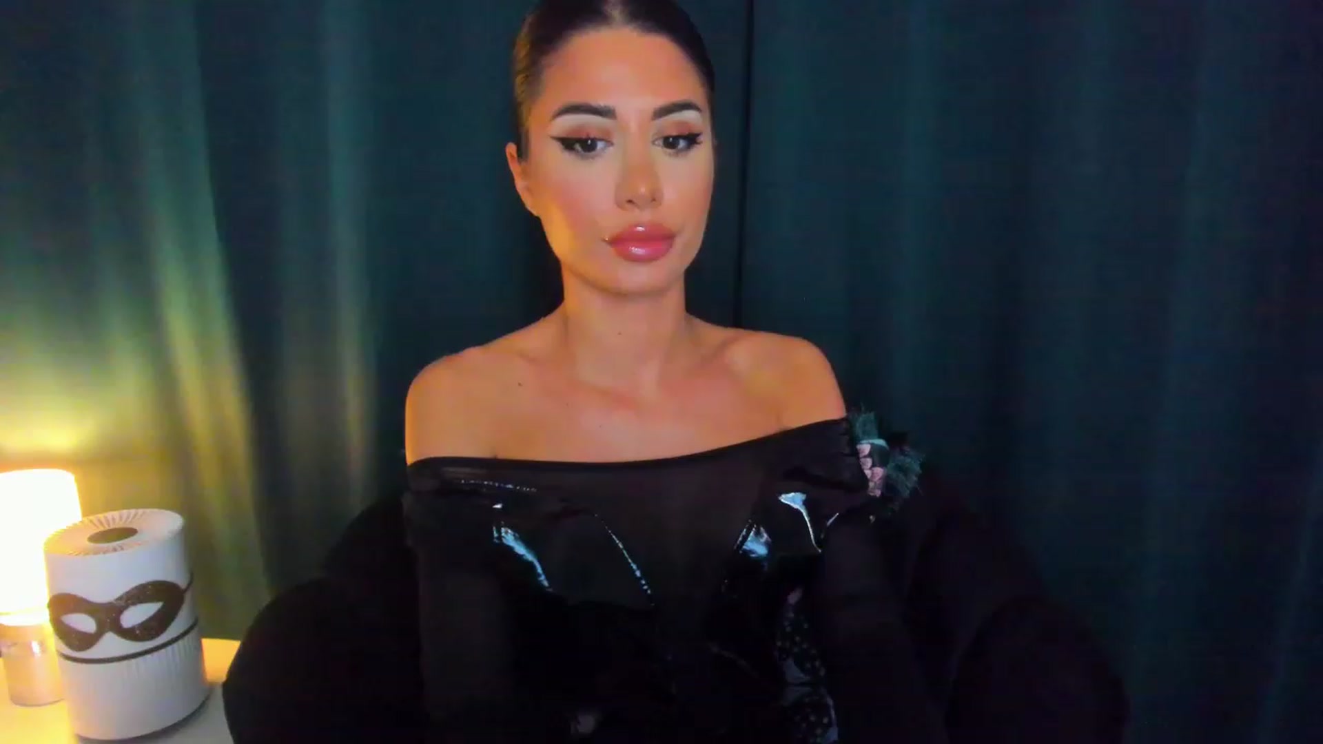 Gallery image thumbnail from QueenANNYA's myfreecams stream on, 04/08/2023, 17:31 image 20 of 20