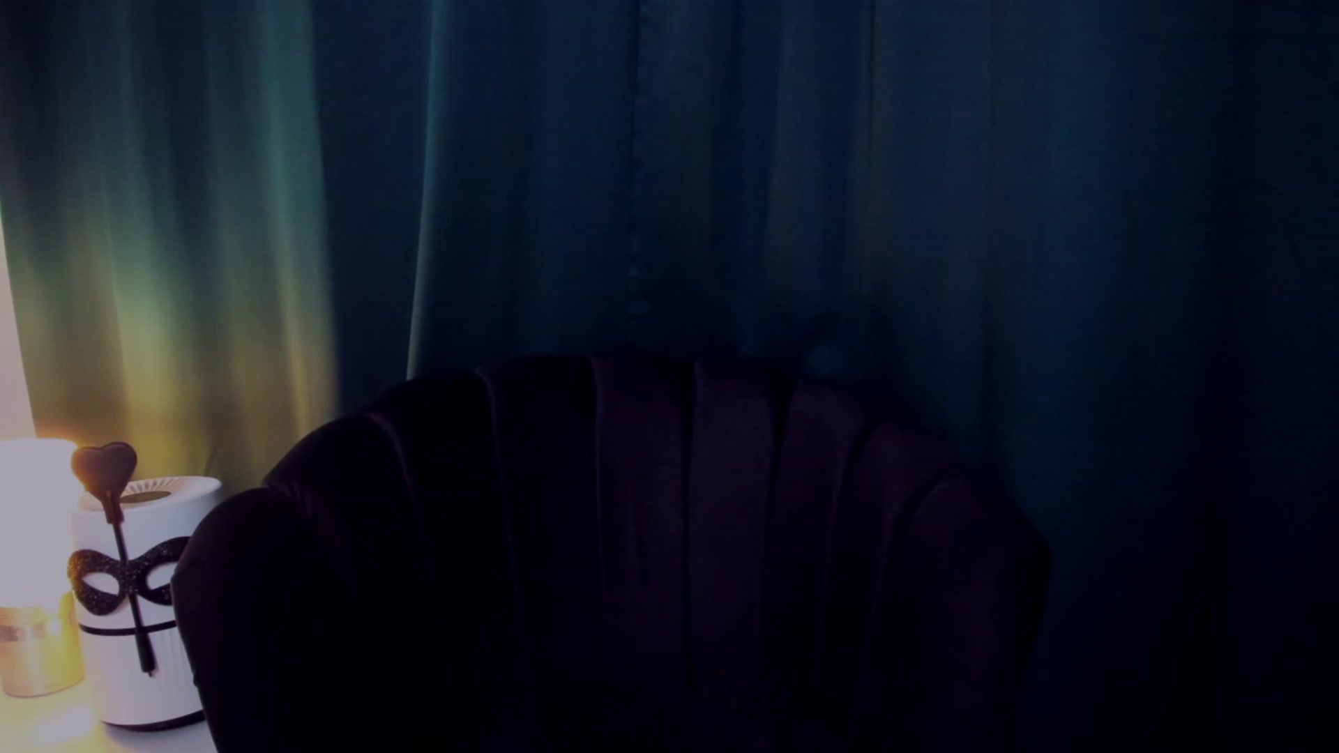 Gallery image thumbnail from QueenANNYA's myfreecams stream on, 06/03/2023, 17:06 image 3 of 20