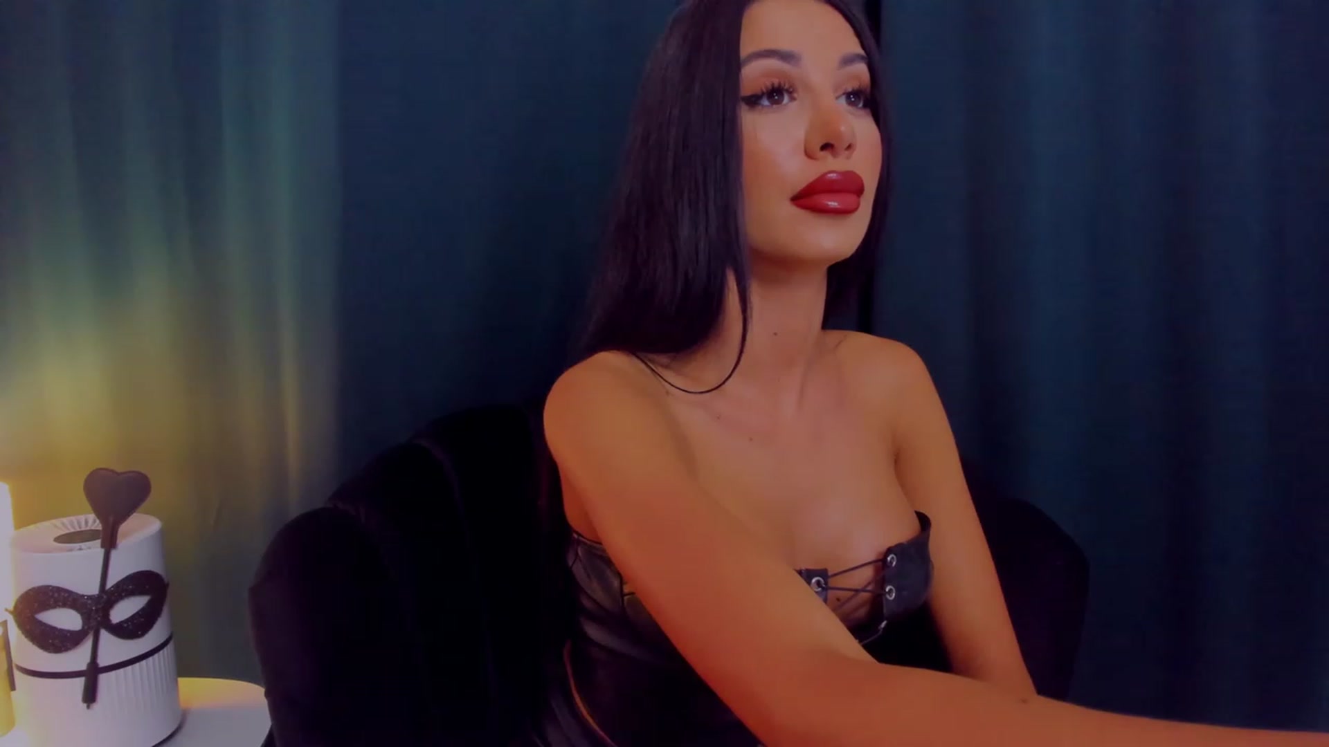 Gallery image thumbnail from QueenANNYA's myfreecams stream on, 06/12/2023, 16:30 image 9 of 20