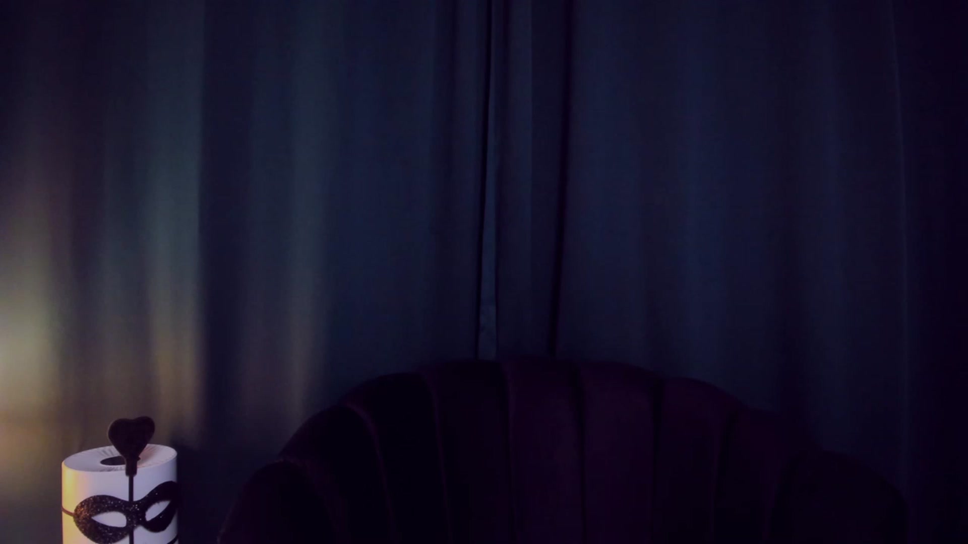 Gallery image thumbnail from QueenANNYA's myfreecams stream on, 06/25/2023, 15:14 image 3 of 20
