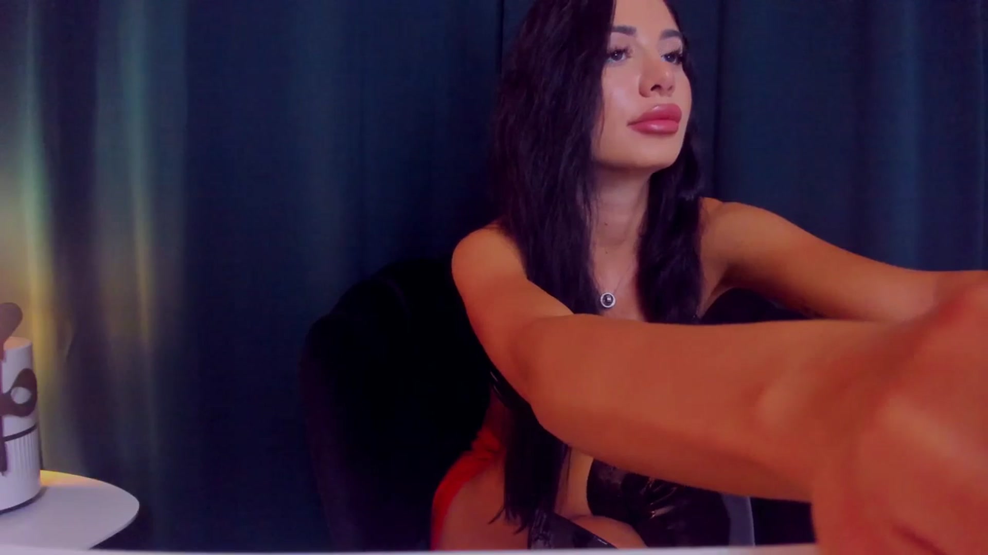 Gallery image thumbnail from QueenANNYA's myfreecams stream on, 07/14/2023, 17:02 image 14 of 20