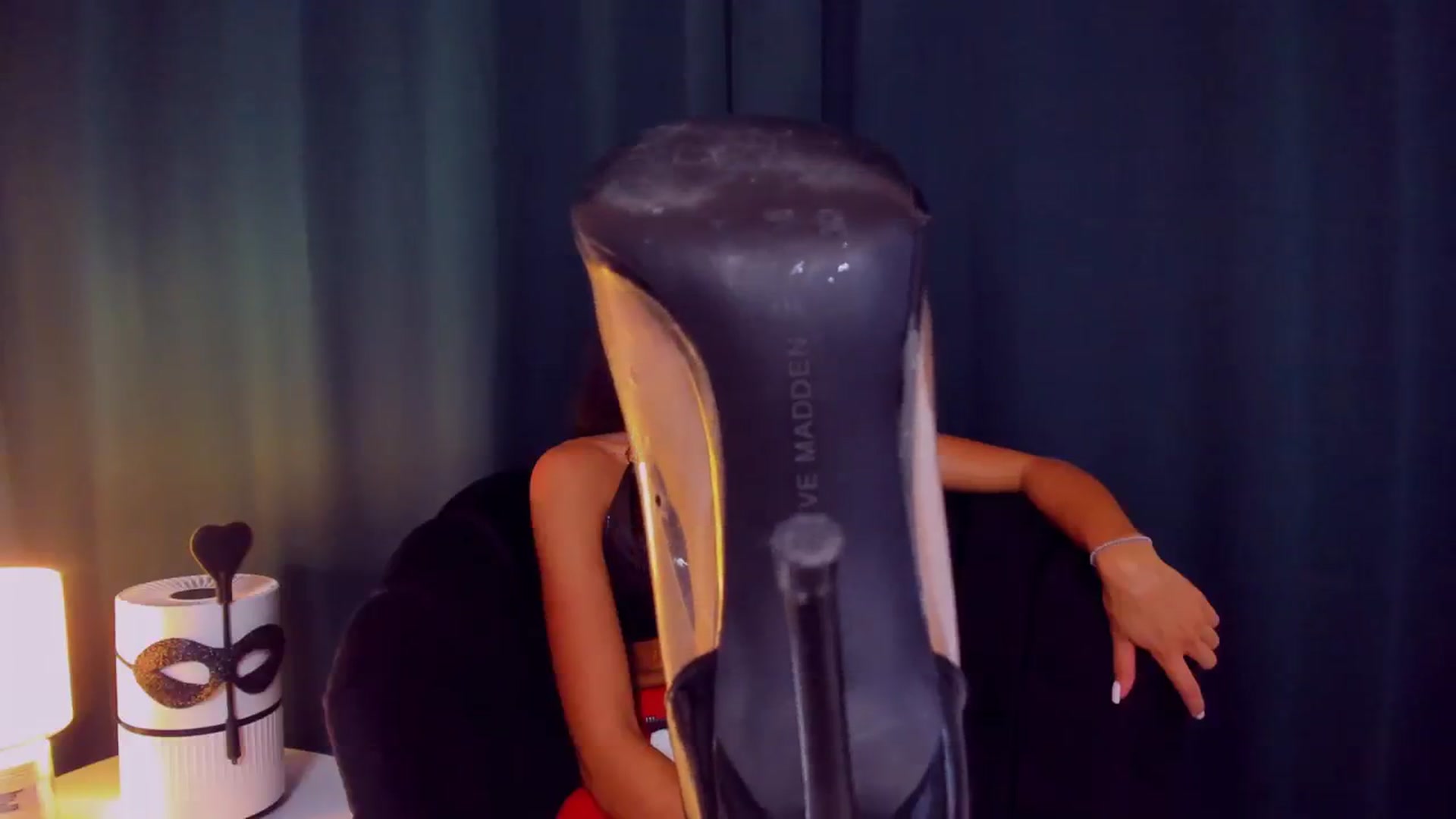 Gallery image thumbnail from QueenANNYA's myfreecams stream on, 07/29/2023, 15:20 image 16 of 20