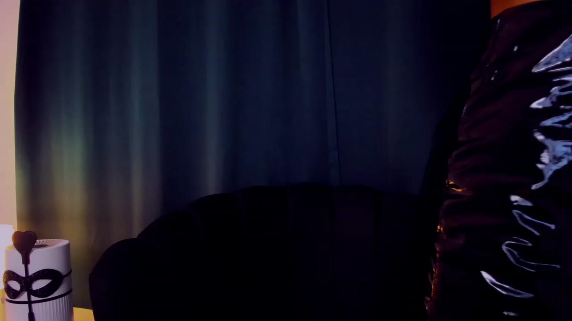 Gallery image thumbnail from QueenANNYA's myfreecams stream on, 08/18/2023, 16:35 image 3 of 20