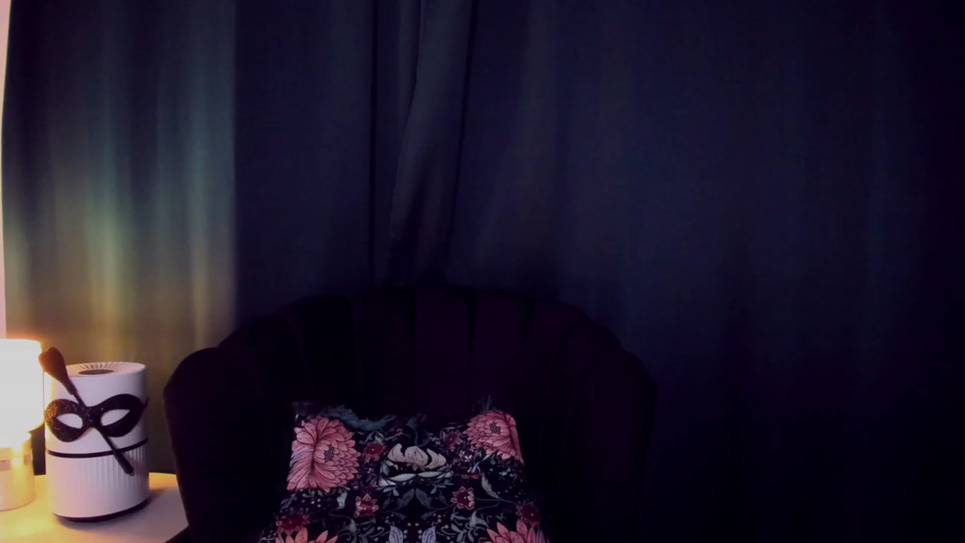 Gallery image thumbnail from QueenANNYA's myfreecams stream on, 08/23/2023, 18:26 image 6 of 20