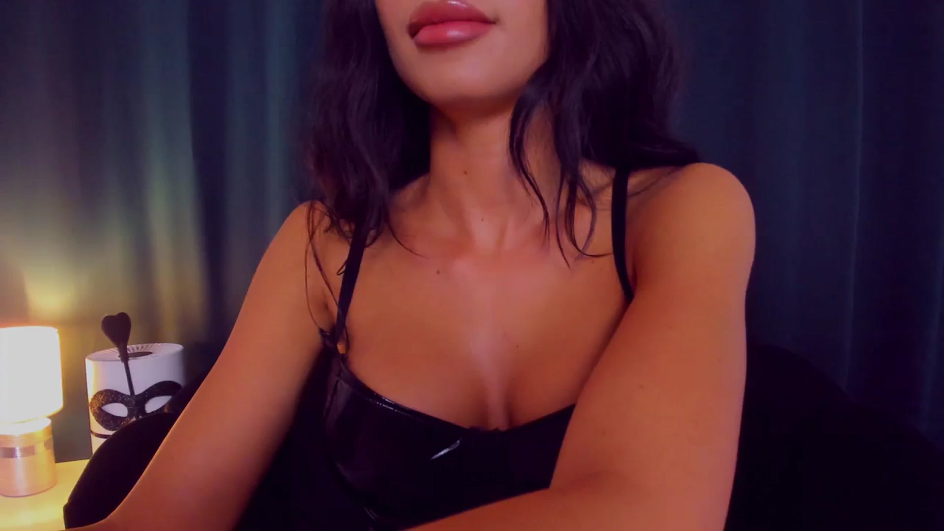 Gallery image thumbnail from QueenANNYA's myfreecams stream on, 09/02/2023, 12:32 image 5 of 20