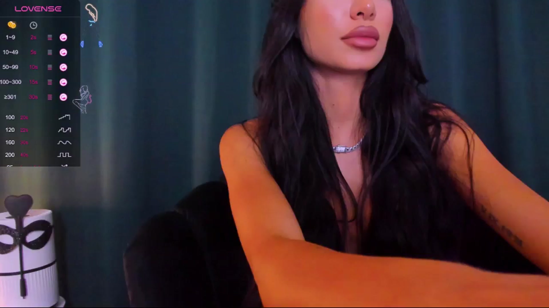 Gallery image thumbnail from QueenANNYA's myfreecams stream on, 09/18/2023, 18:25 image 1 of 20
