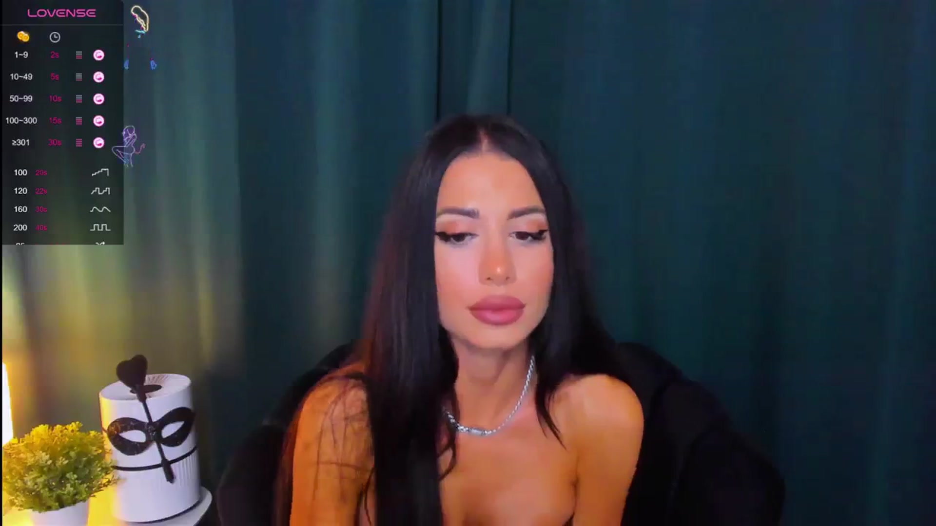 Gallery image thumbnail from QueenANNYA's myfreecams stream on, 09/19/2023, 17:26 image 16 of 20
