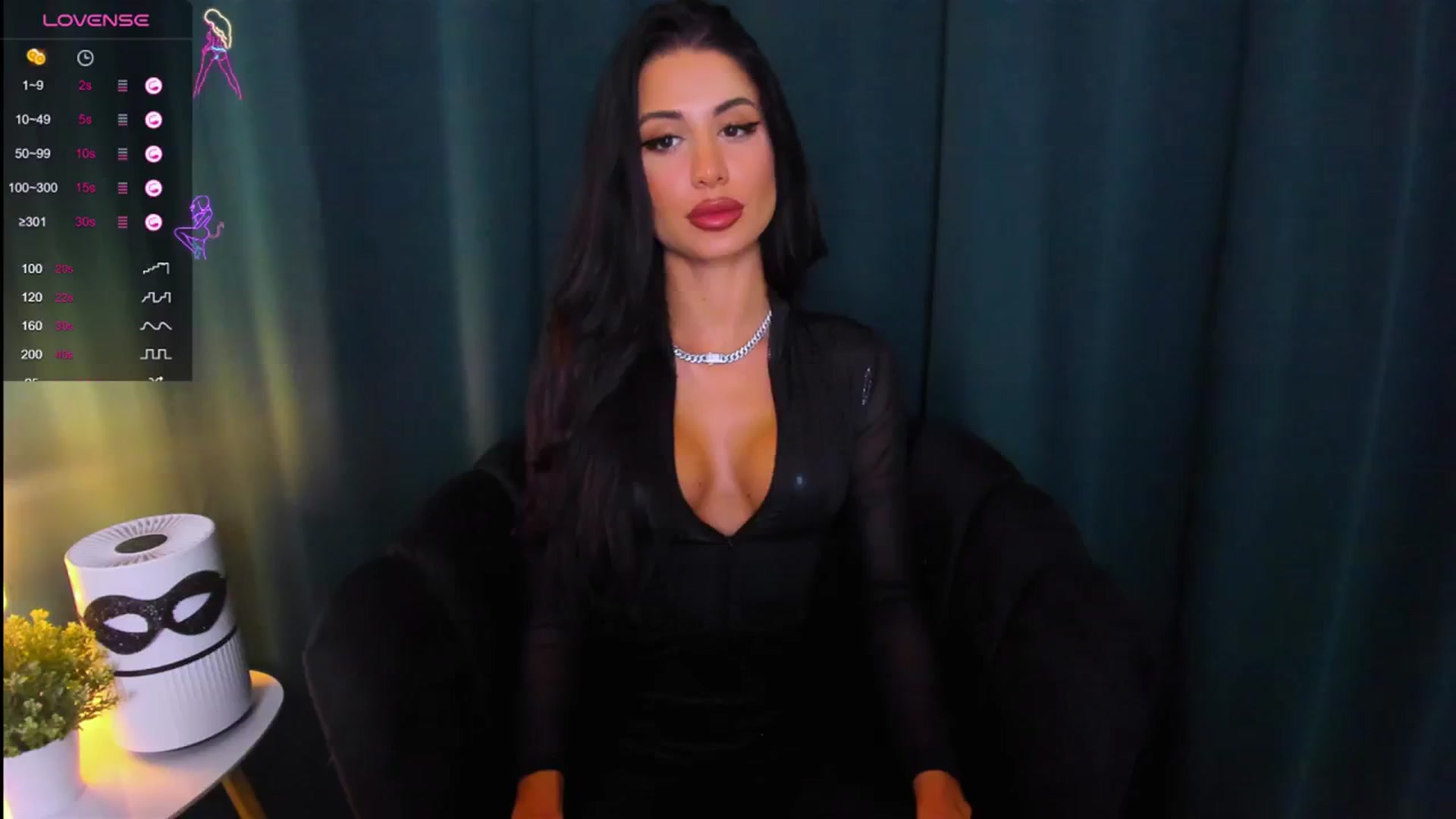 Gallery image thumbnail from QueenANNYA's myfreecams stream on, 09/20/2023, 19:28 image 20 of 20