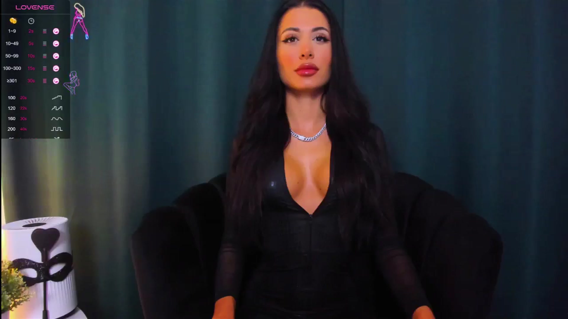 Gallery image thumbnail from QueenANNYA's myfreecams stream on, 09/28/2023, 15:36 image 9 of 20