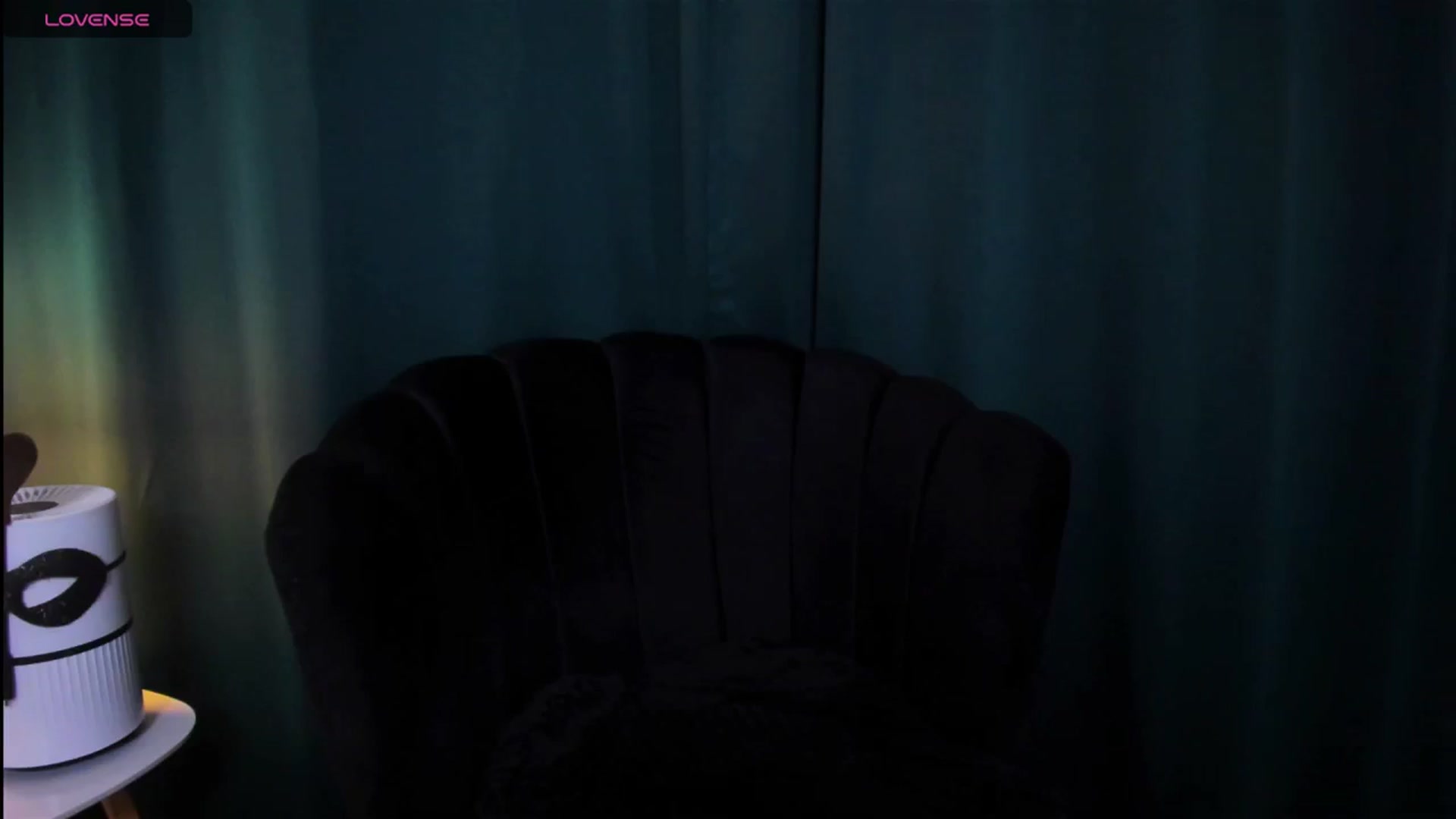 Gallery image thumbnail from QueenANNYA's myfreecams stream on, 10/10/2023, 17:07 image 20 of 20