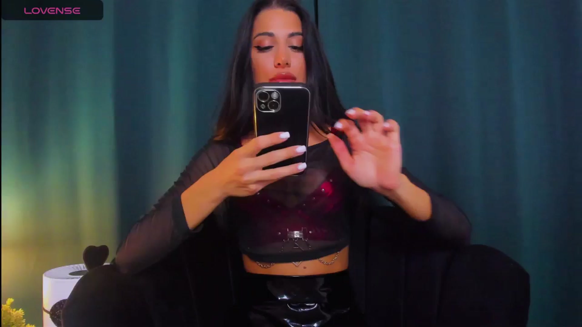 Gallery image thumbnail from QueenANNYA's myfreecams stream on, 10/11/2023, 14:30 image 18 of 20