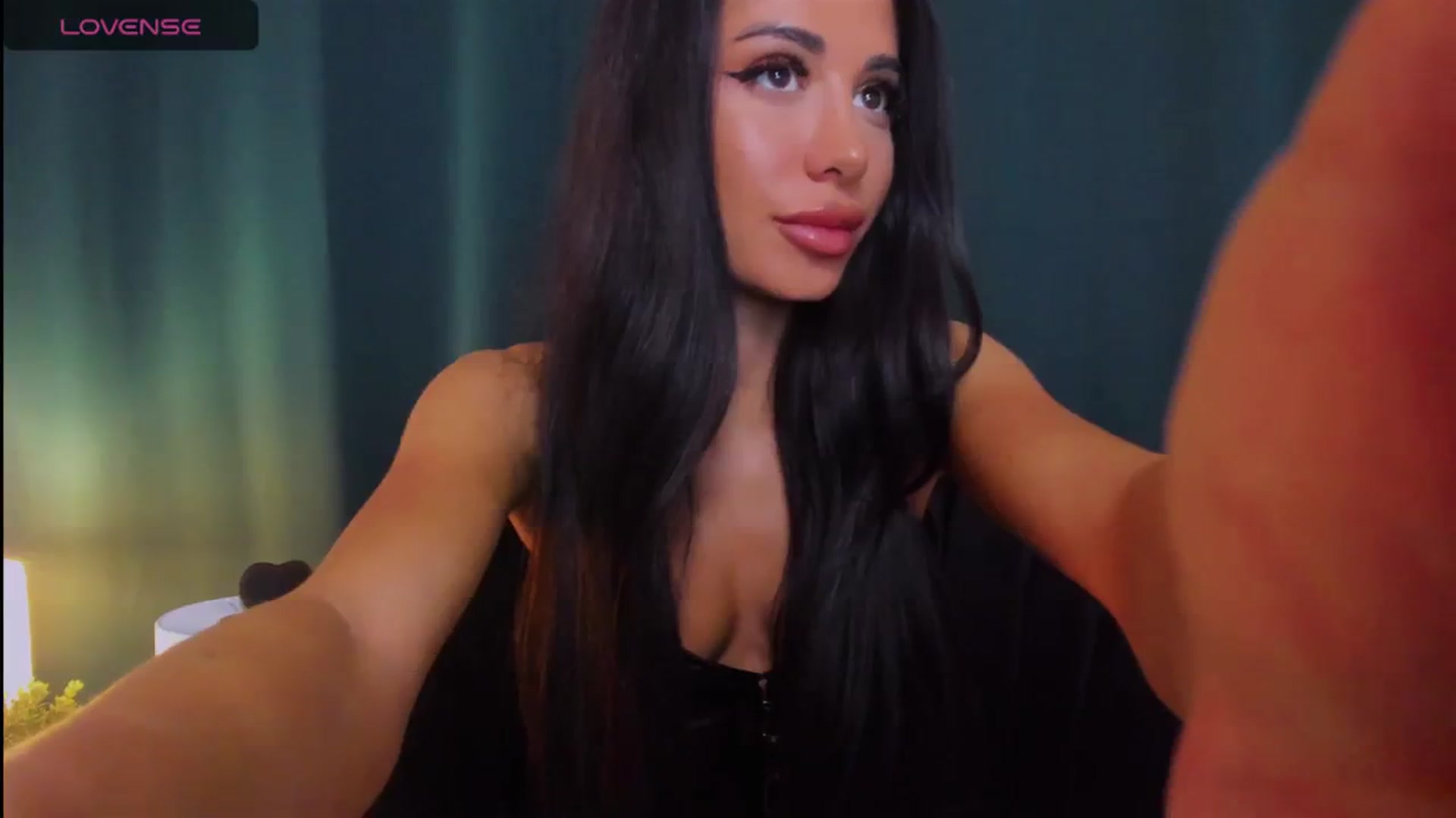 Gallery image thumbnail from QueenANNYA's myfreecams stream on, 10/11/2023, 15:18 image 6 of 20