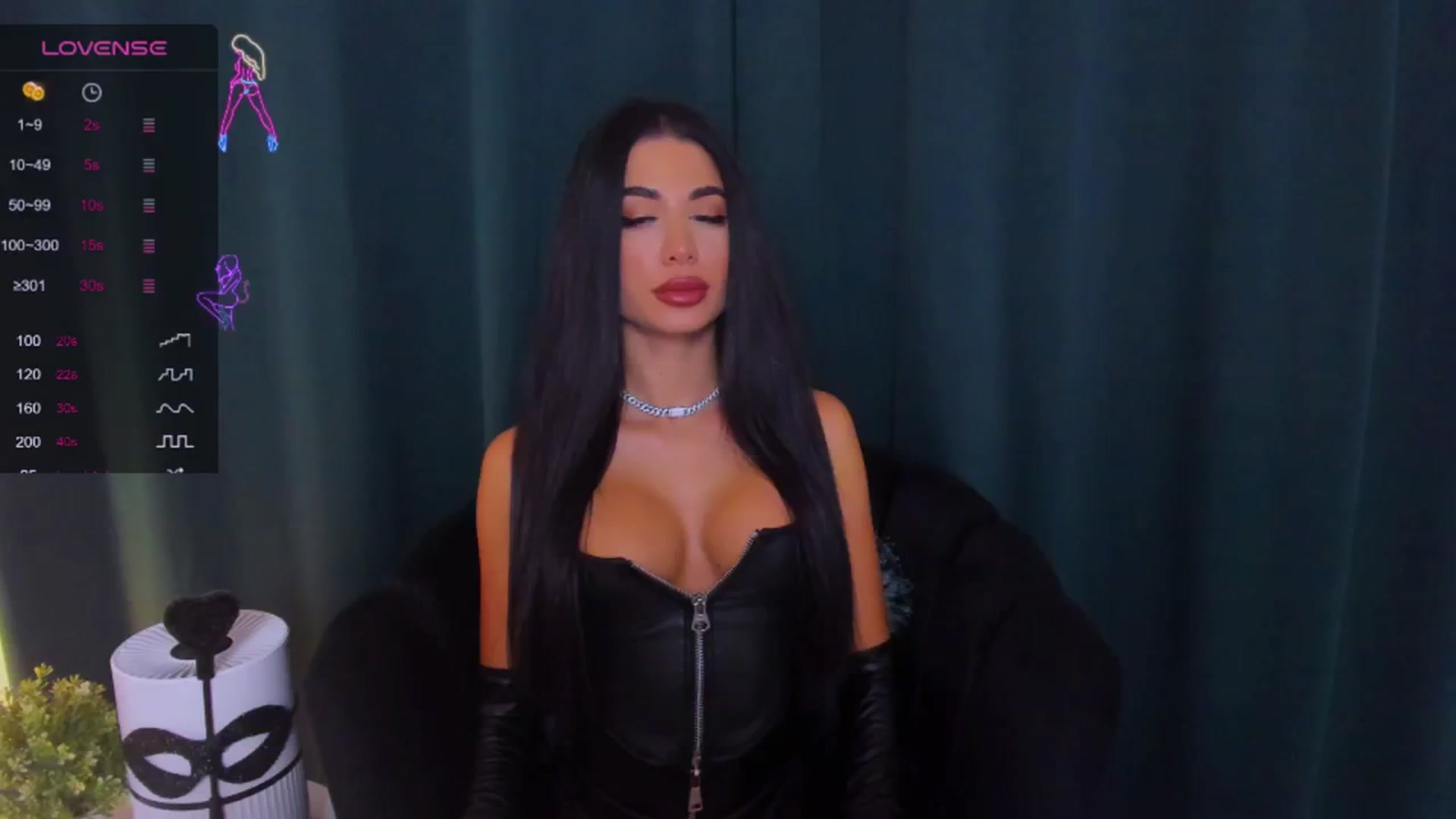 Gallery image thumbnail from QueenANNYA's myfreecams stream on, 10/20/2023, 13:58 image 1 of 20