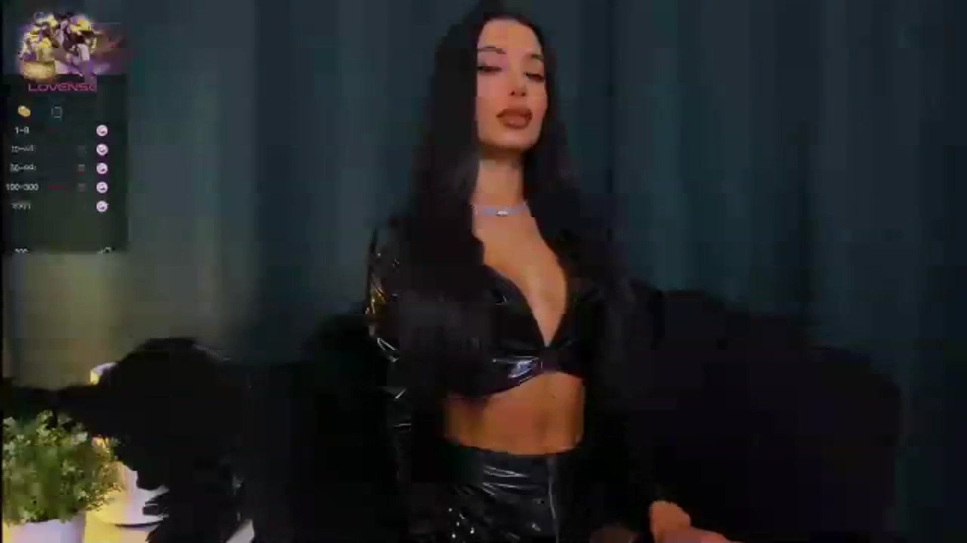 Gallery image thumbnail from QueenANNYA's myfreecams stream on, 11/03/2023, 17:28 image 3 of 20