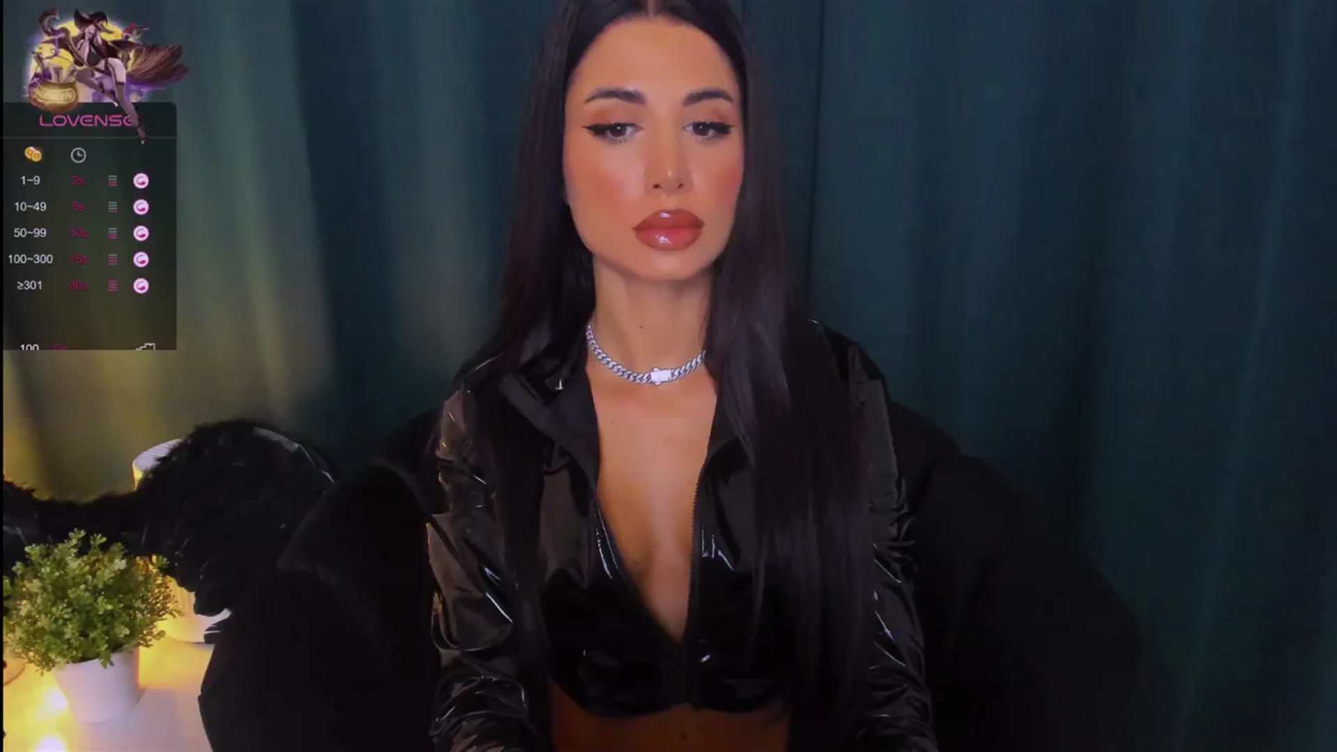 Gallery image thumbnail from QueenANNYA's myfreecams stream on, 11/03/2023, 18:24 image 18 of 20