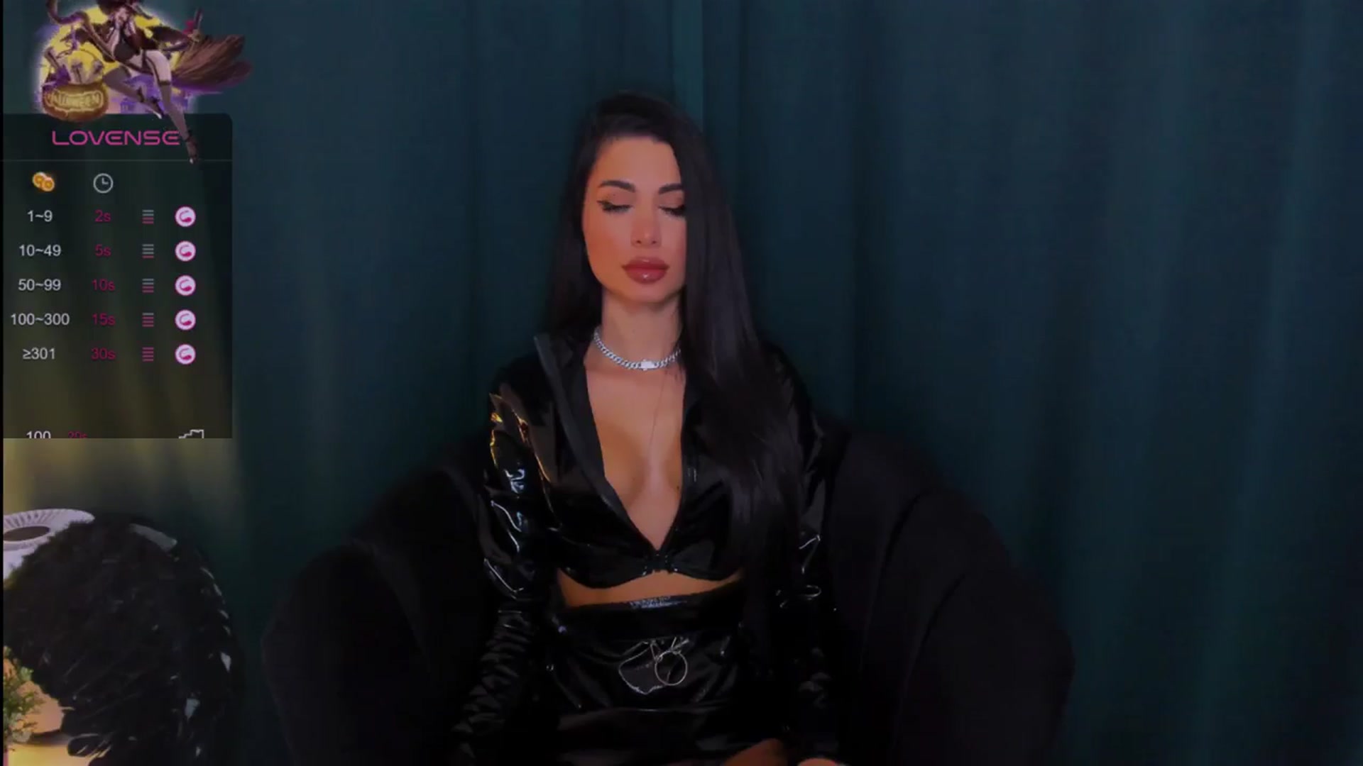 Gallery image thumbnail from QueenANNYA's myfreecams stream on, 11/09/2023, 14:34 image 15 of 20