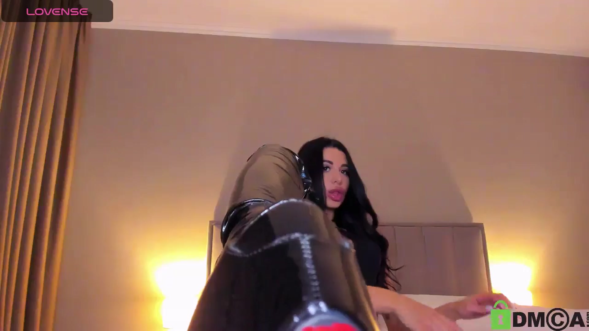 Gallery image thumbnail from QueenANNYA's myfreecams stream on, 05/02/2024, 16:34 image 2 of 20