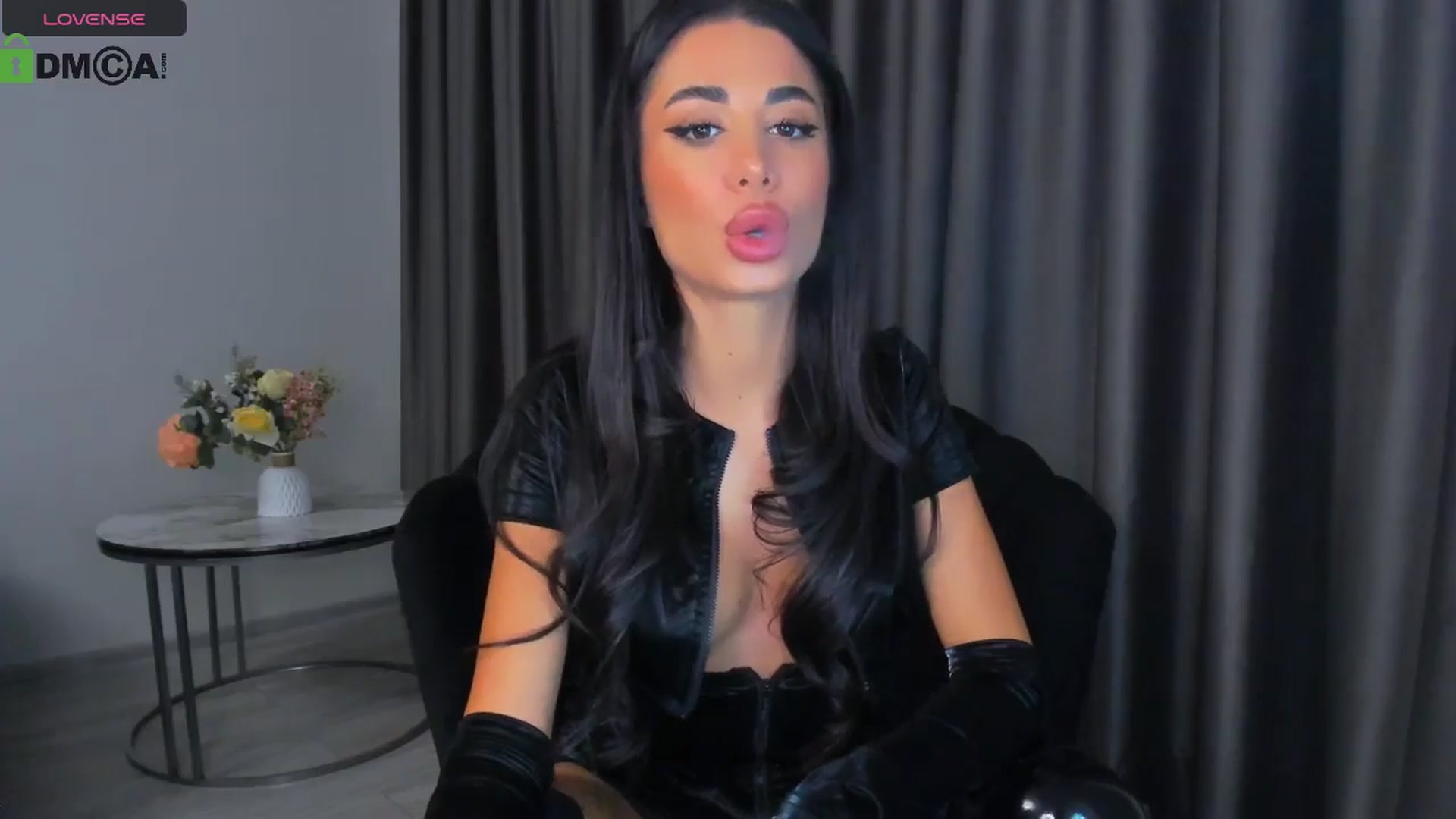 Gallery image thumbnail from QueenANNYA's myfreecams stream on, 06/17/2024, 19:42 image 14 of 20