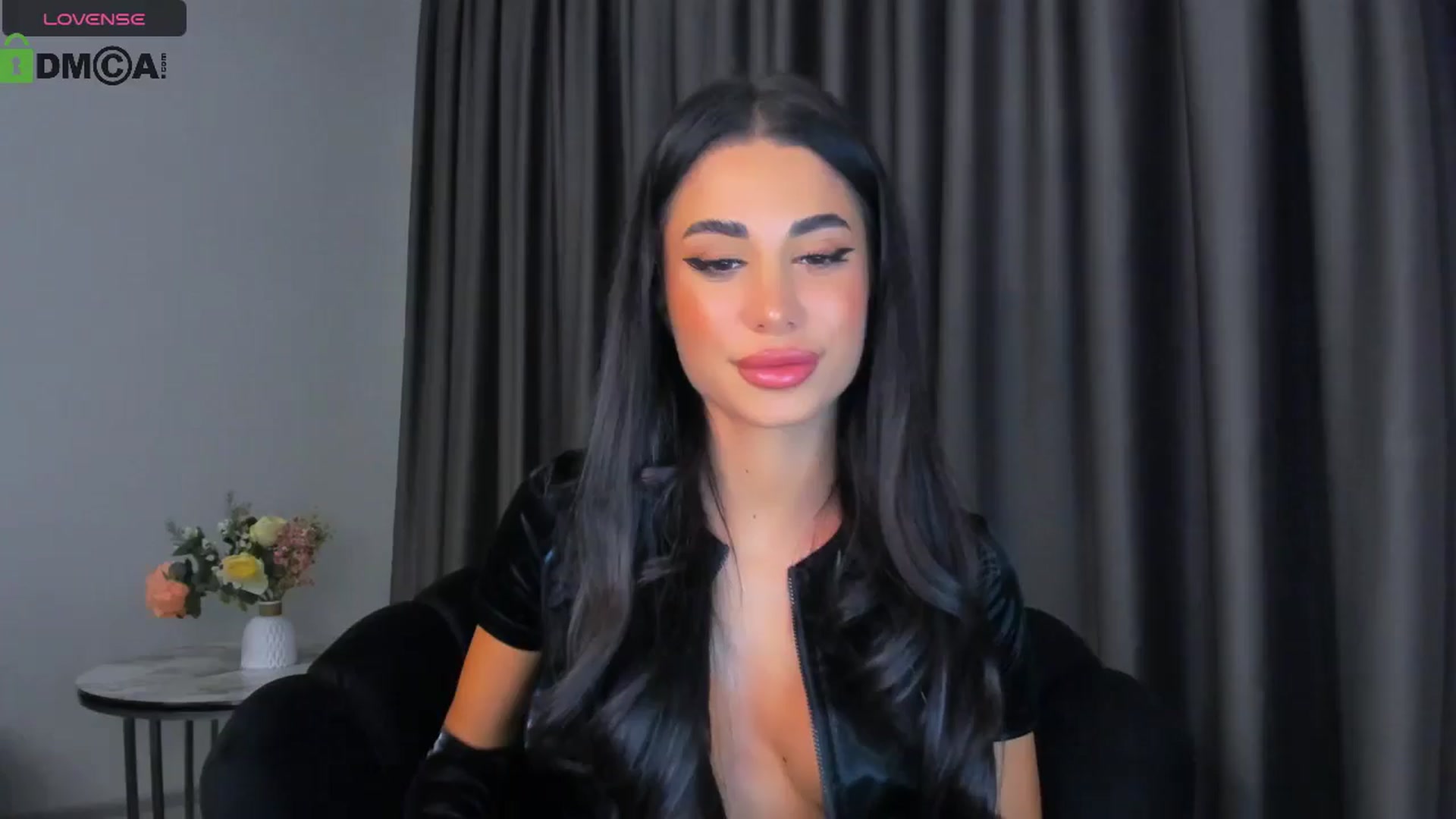 Gallery image thumbnail from QueenANNYA's myfreecams stream on, 06/17/2024, 19:42 image 1 of 20