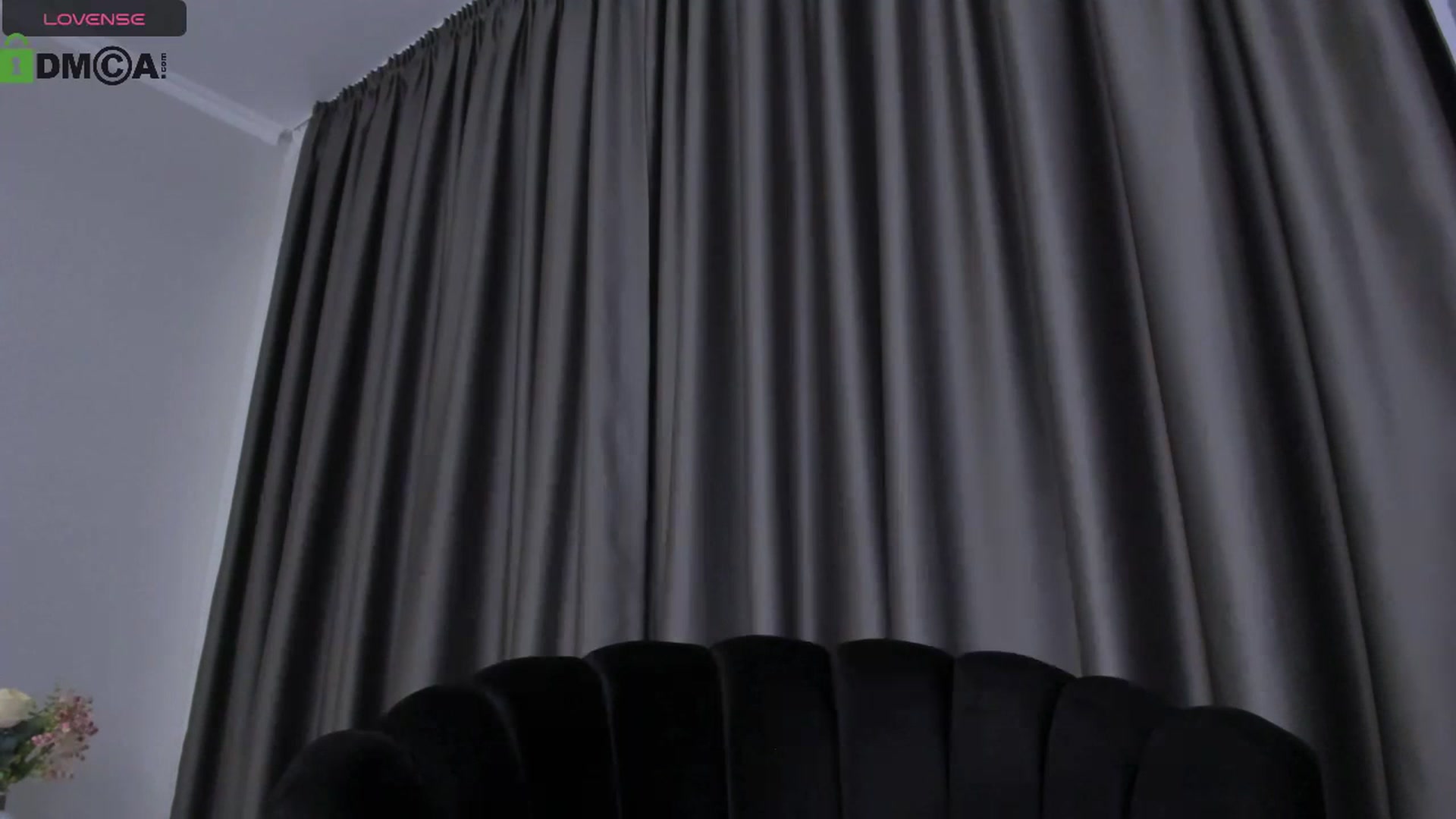 Gallery image thumbnail from QueenANNYA's myfreecams stream on, 06/20/2024, 19:30 image 14 of 20