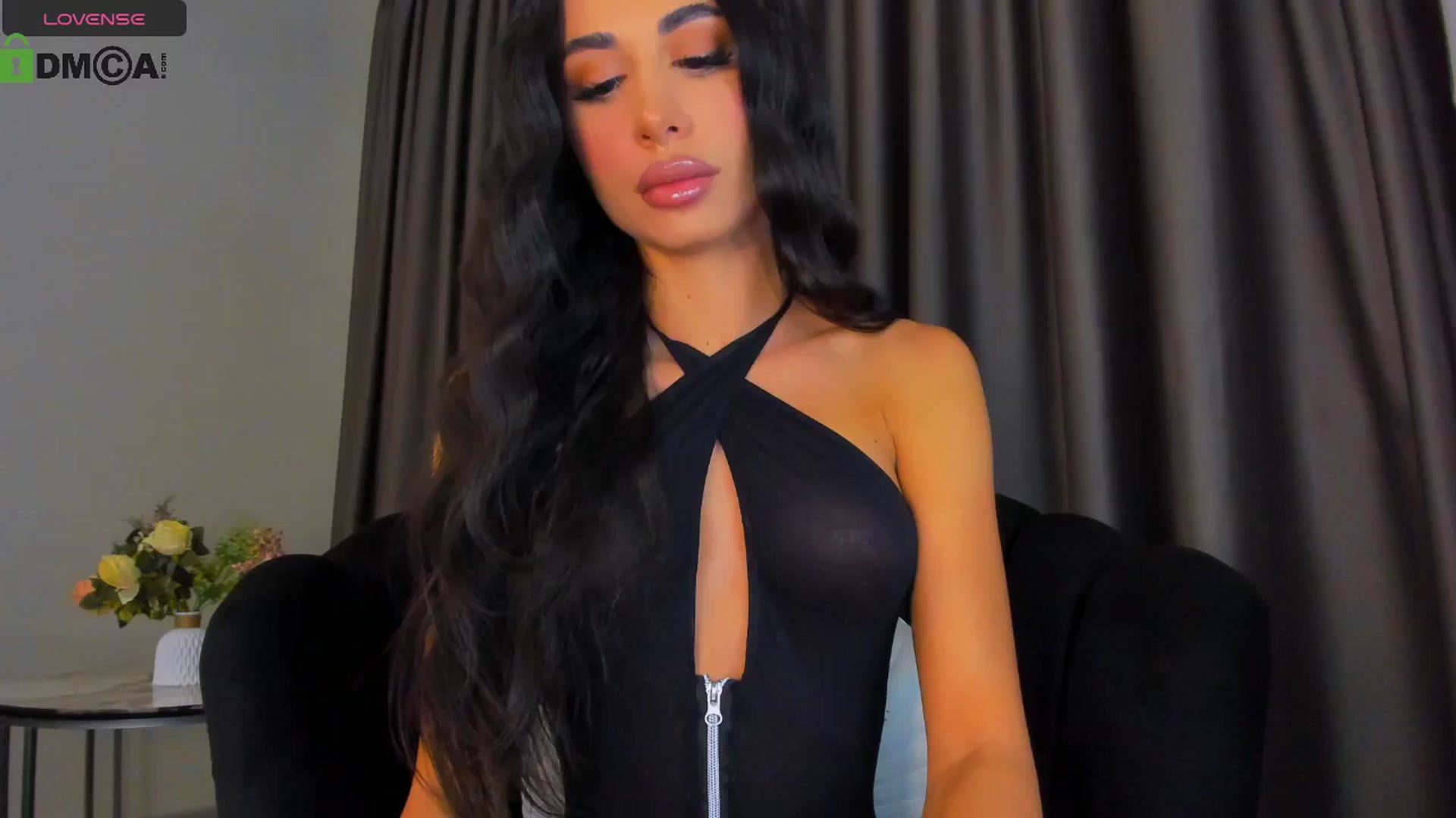 Gallery image thumbnail from QueenANNYA's myfreecams stream on, 06/24/2024, 18:04 image 13 of 20