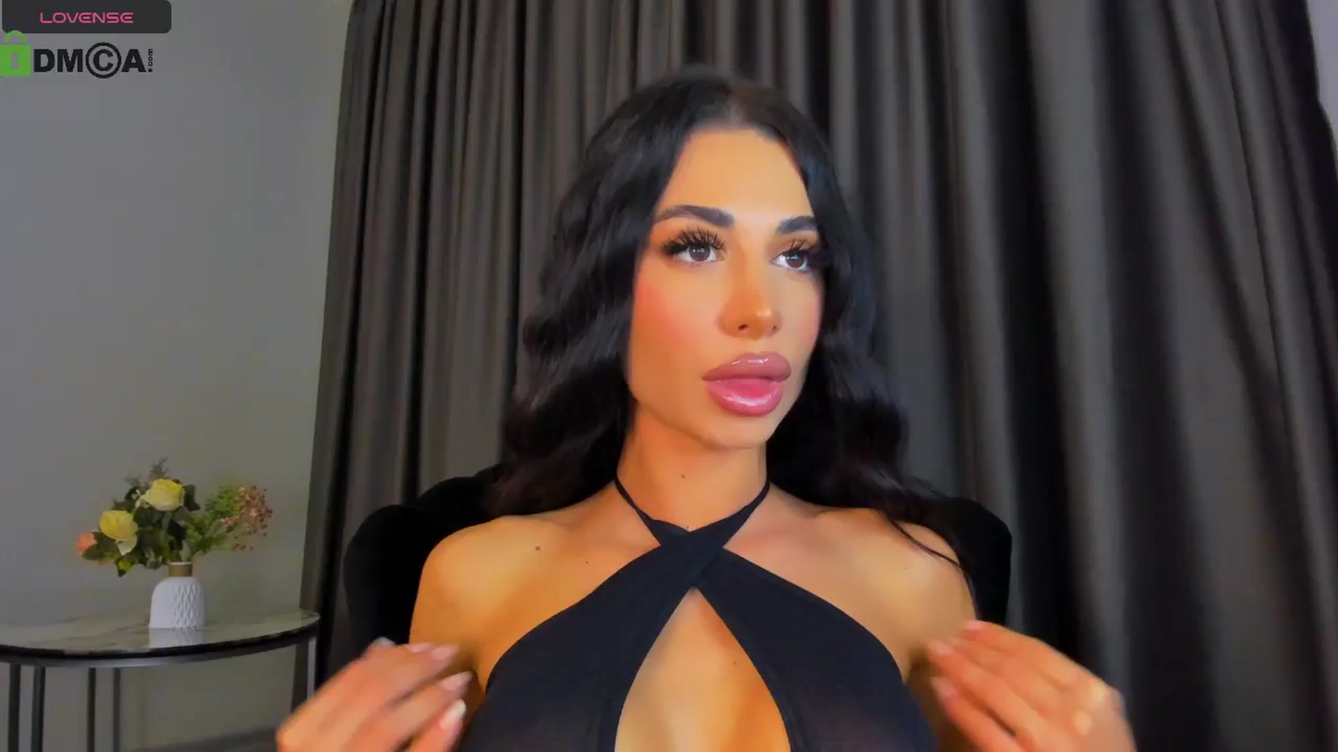 Gallery image thumbnail from QueenANNYA's myfreecams stream on, 06/24/2024, 18:30 image 5 of 20